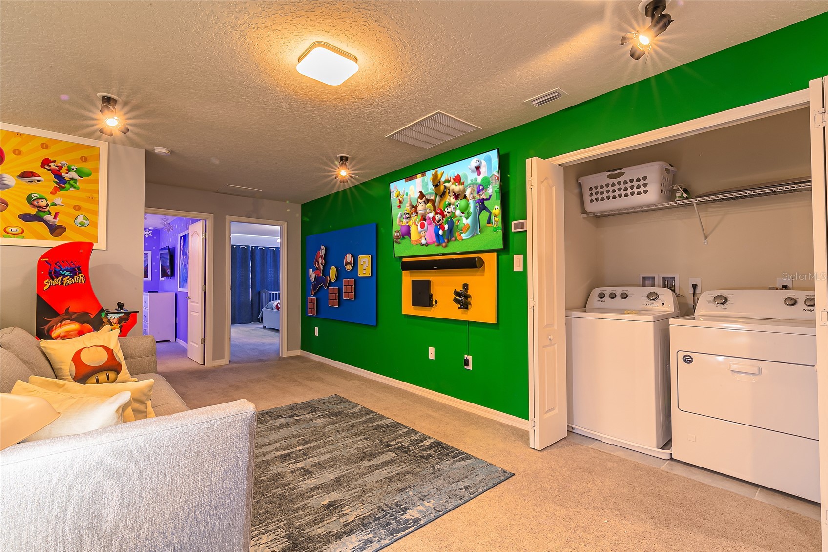 Slide show image of the Orlando Florida Home for Sale 18