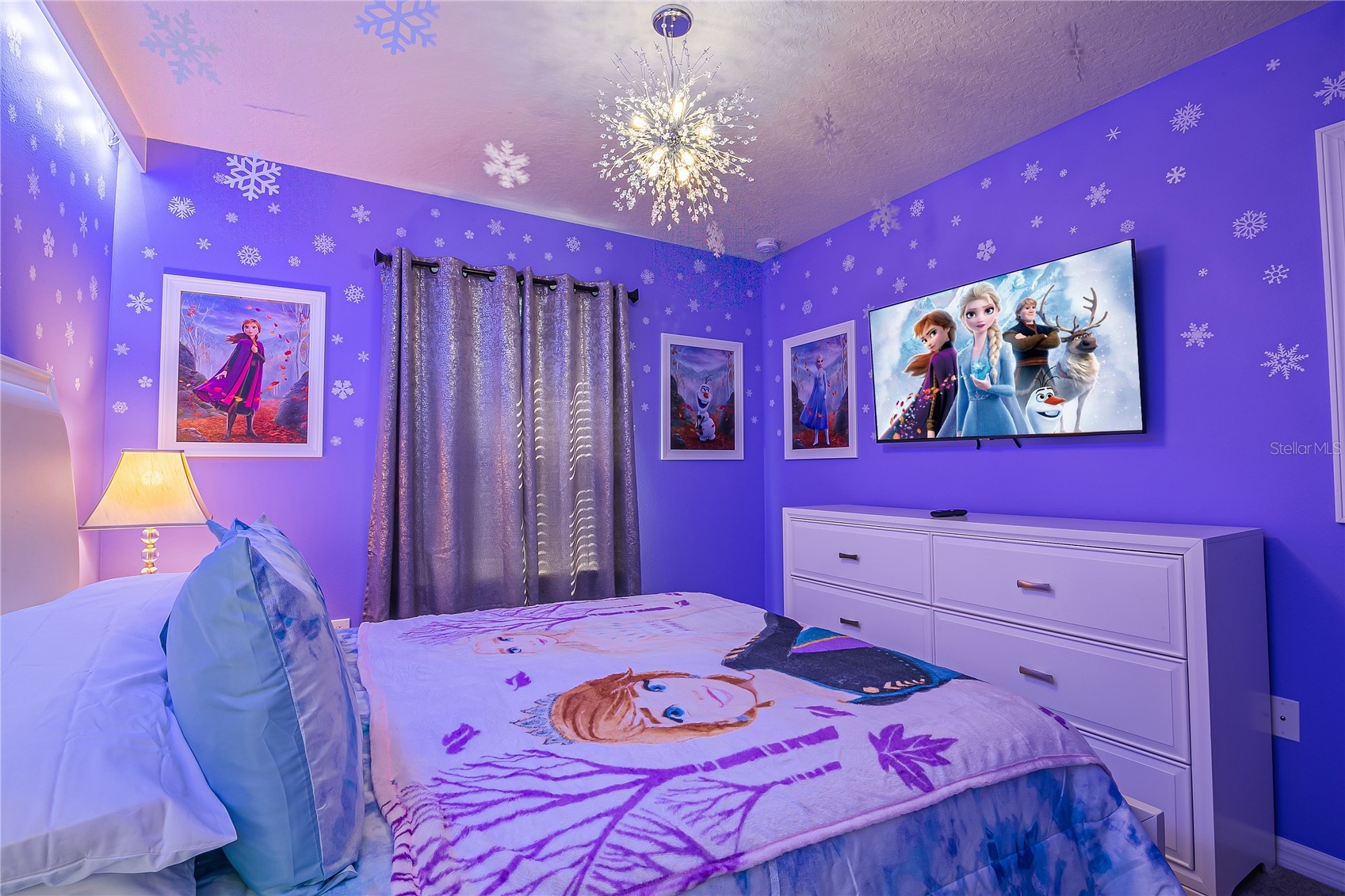 Slide show image of the Orlando Florida Home for Sale 31