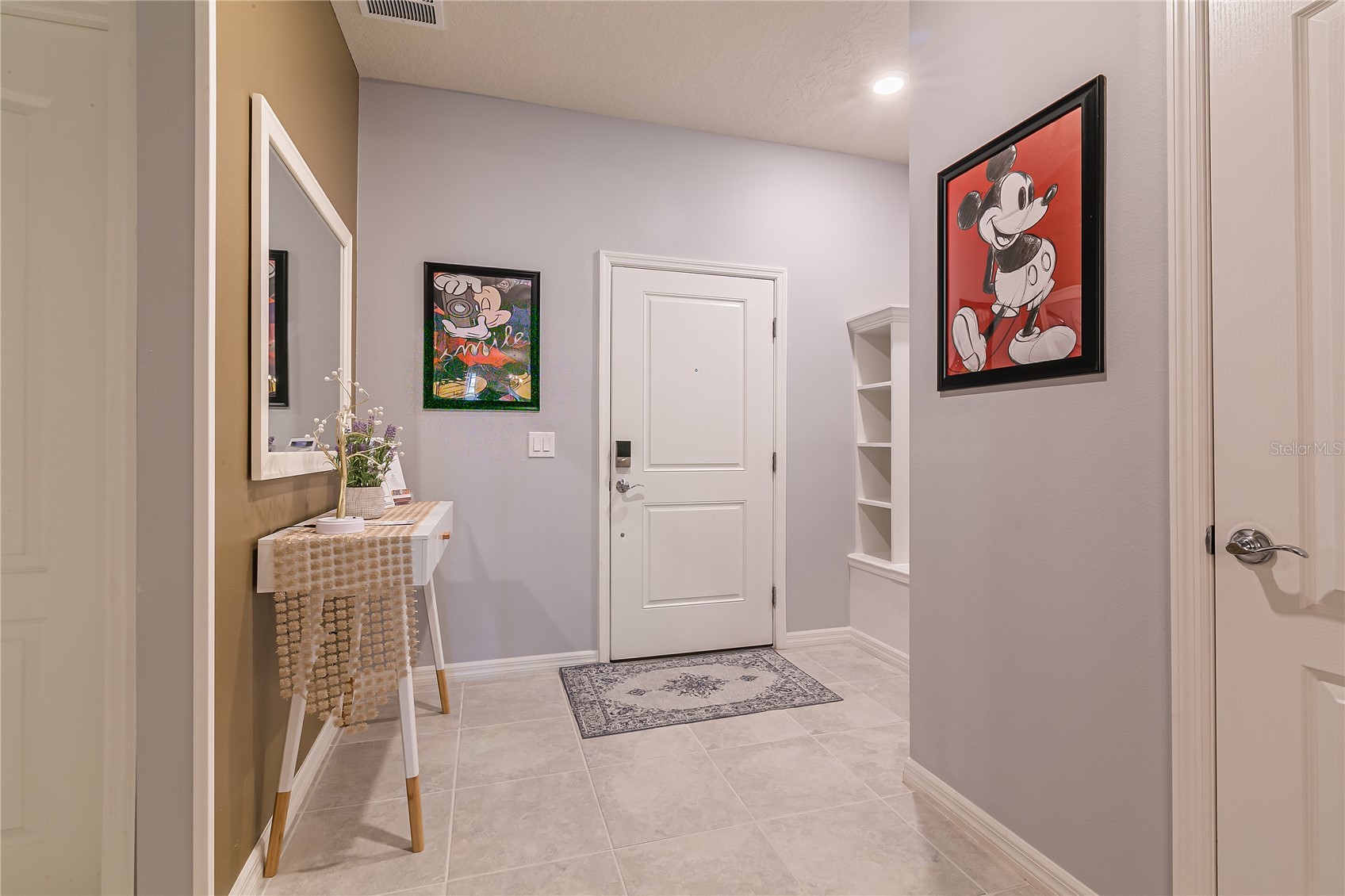 Slide show image of the Orlando Florida Home for Sale 33