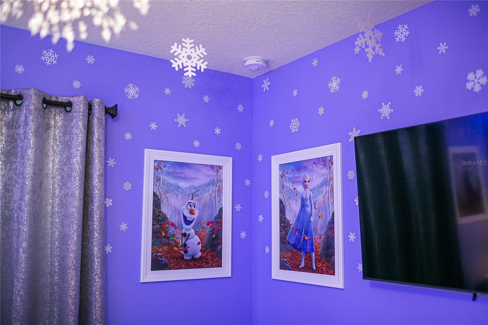 Slide show image of the Orlando Florida Home for Sale 37