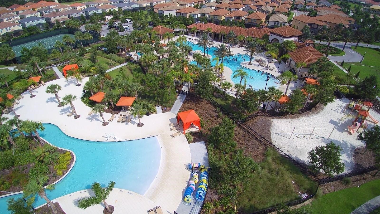 Slide show image of the Orlando Florida Home for Sale 51