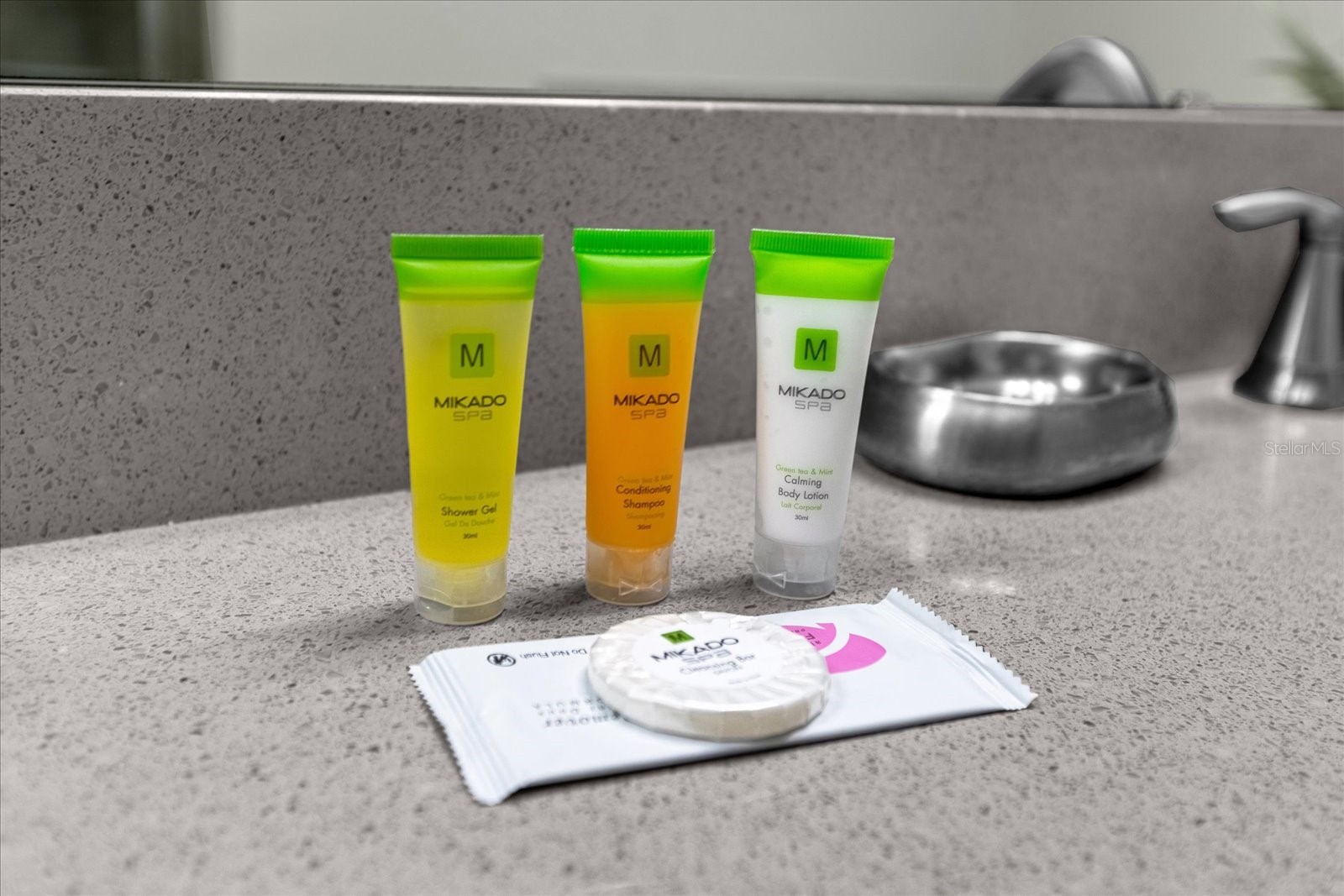 Slide show image of the Orlando Florida Home for Sale 06