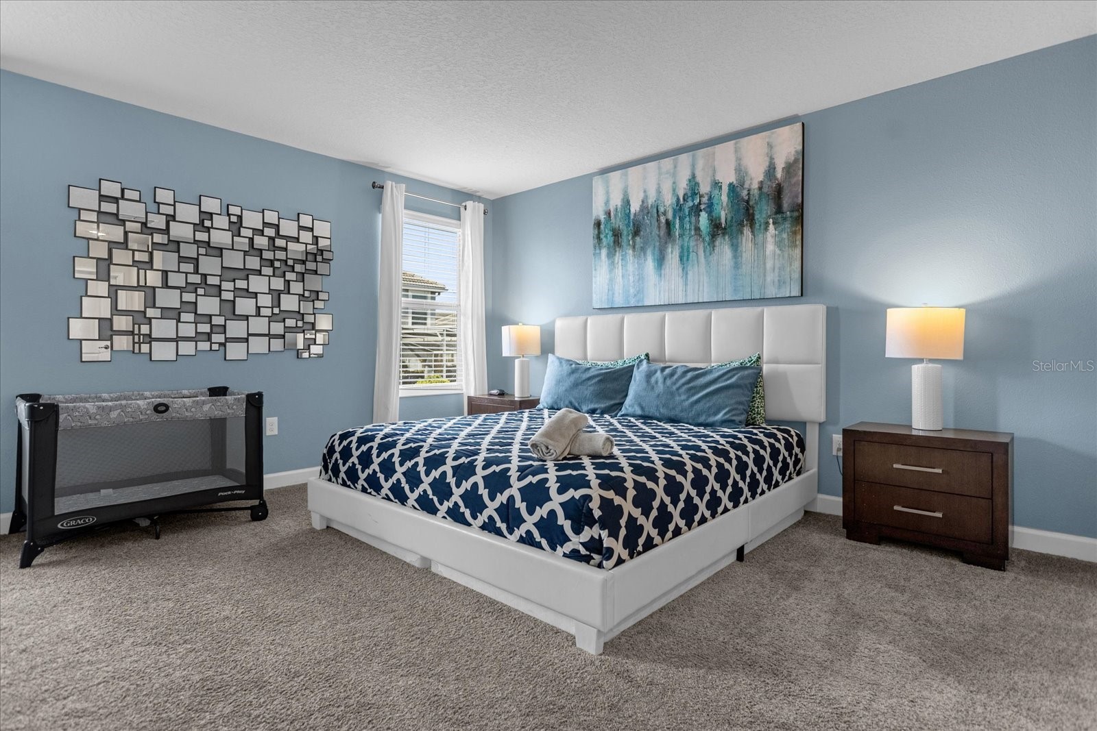 Slide show image of the Orlando Florida Home for Sale 07