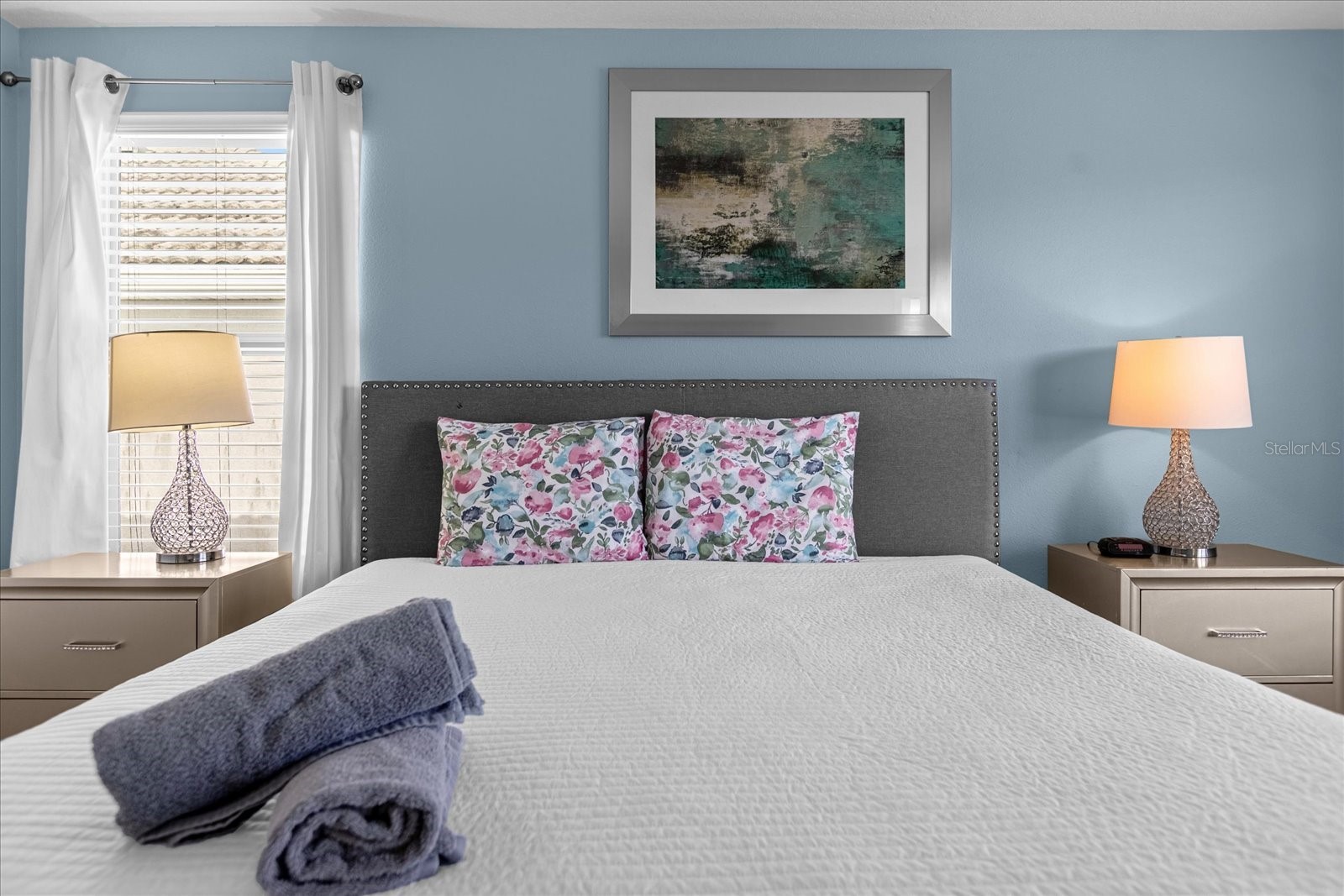 Slide show image of the Orlando Florida Home for Sale 22