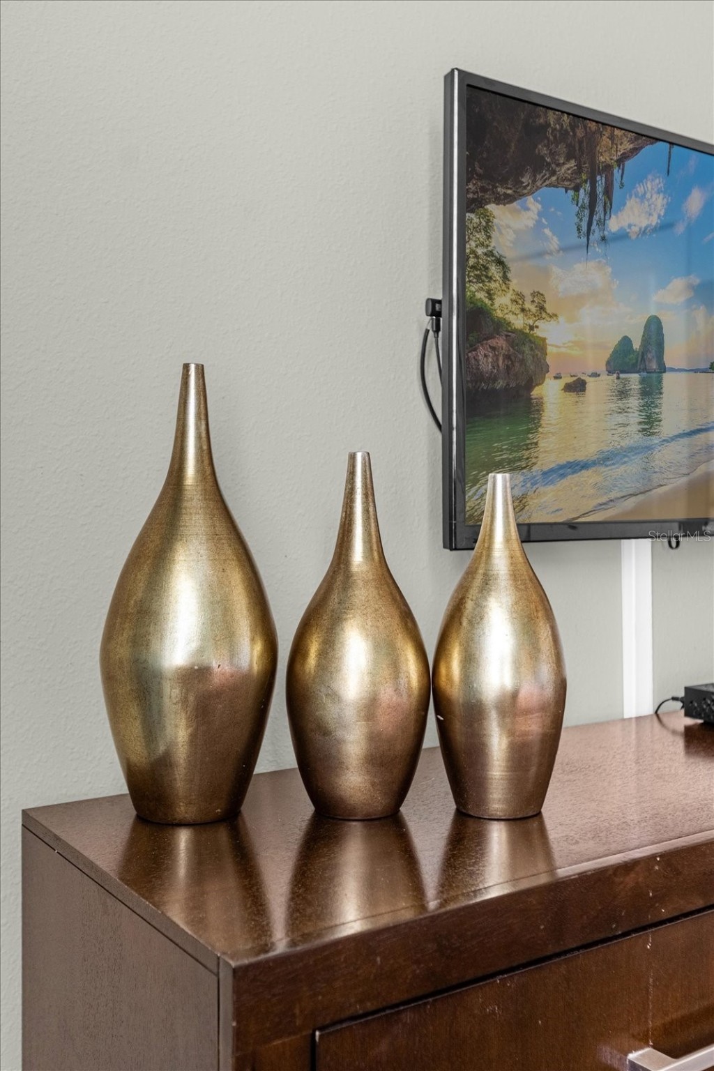 Slide show image of the Orlando Florida Home for Sale 28