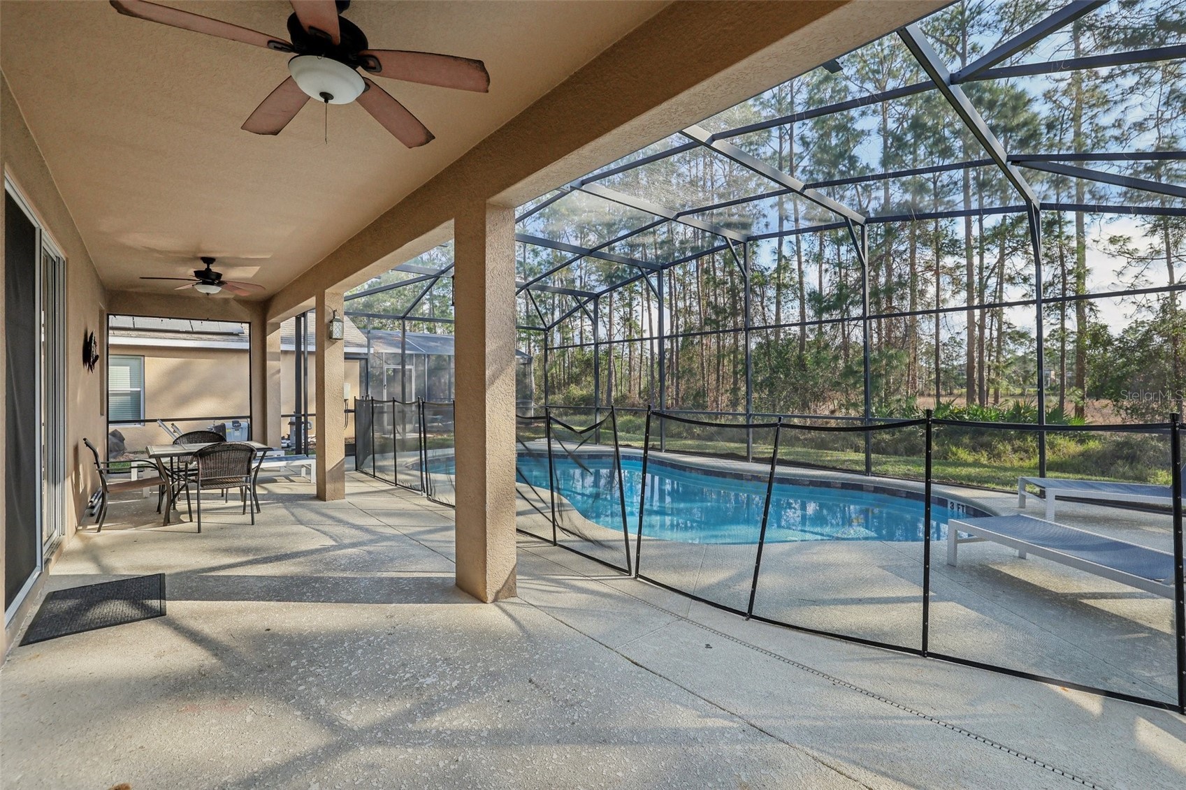 Slide show image of the Orlando Florida Home for Sale 61