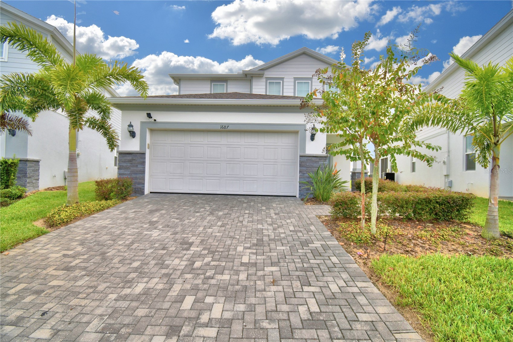 Slide show image of the Orlando Florida Home for Sale 02