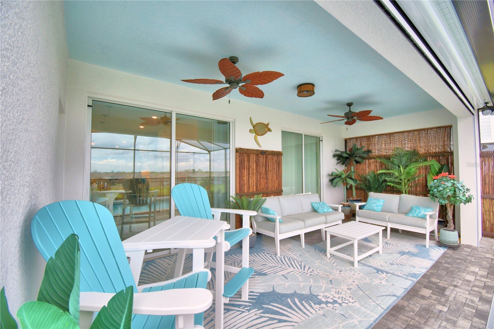 Slide show image of the Orlando Florida Home for Sale 36