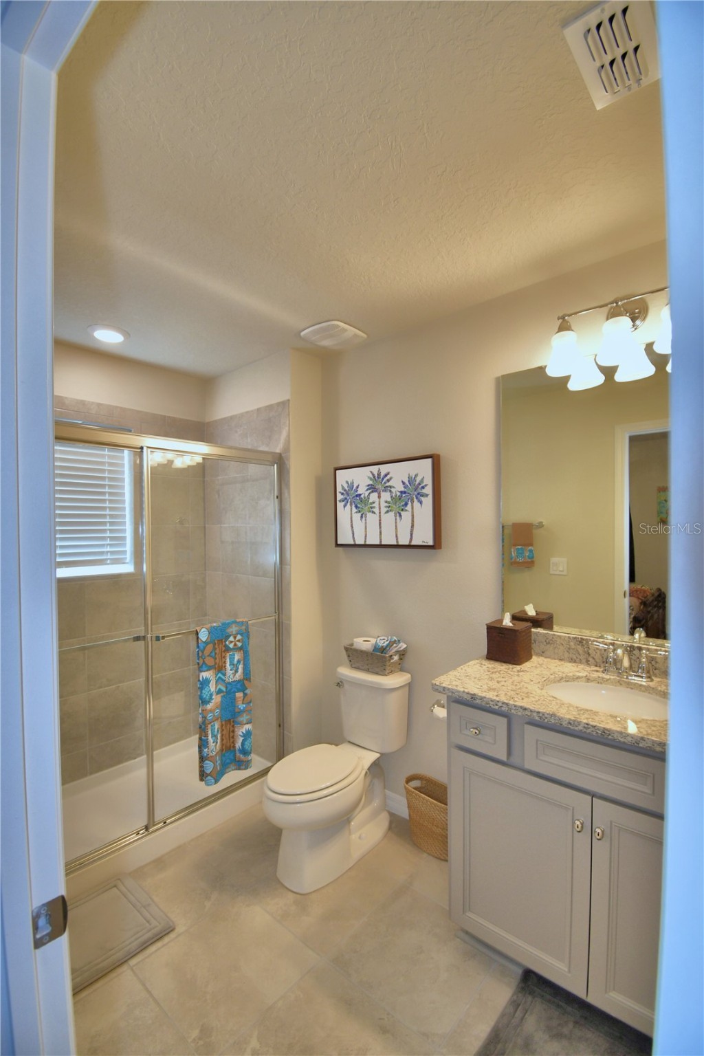 Slide show image of the Orlando Florida Home for Sale 64