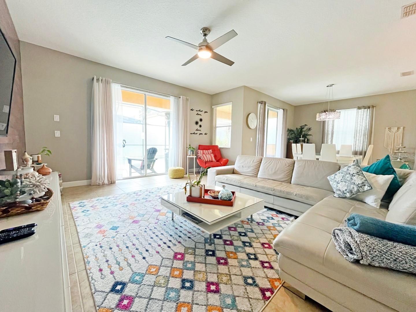 Slide show image of the Orlando Florida Home for Sale 05