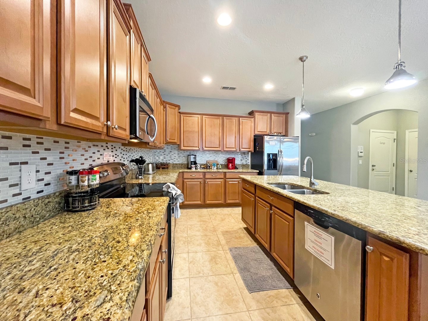 Slide show image of the Orlando Florida Home for Sale 08