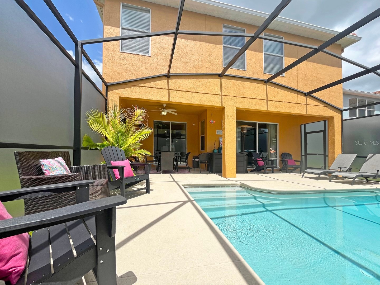 Slide show image of the Orlando Florida Home for Sale 40