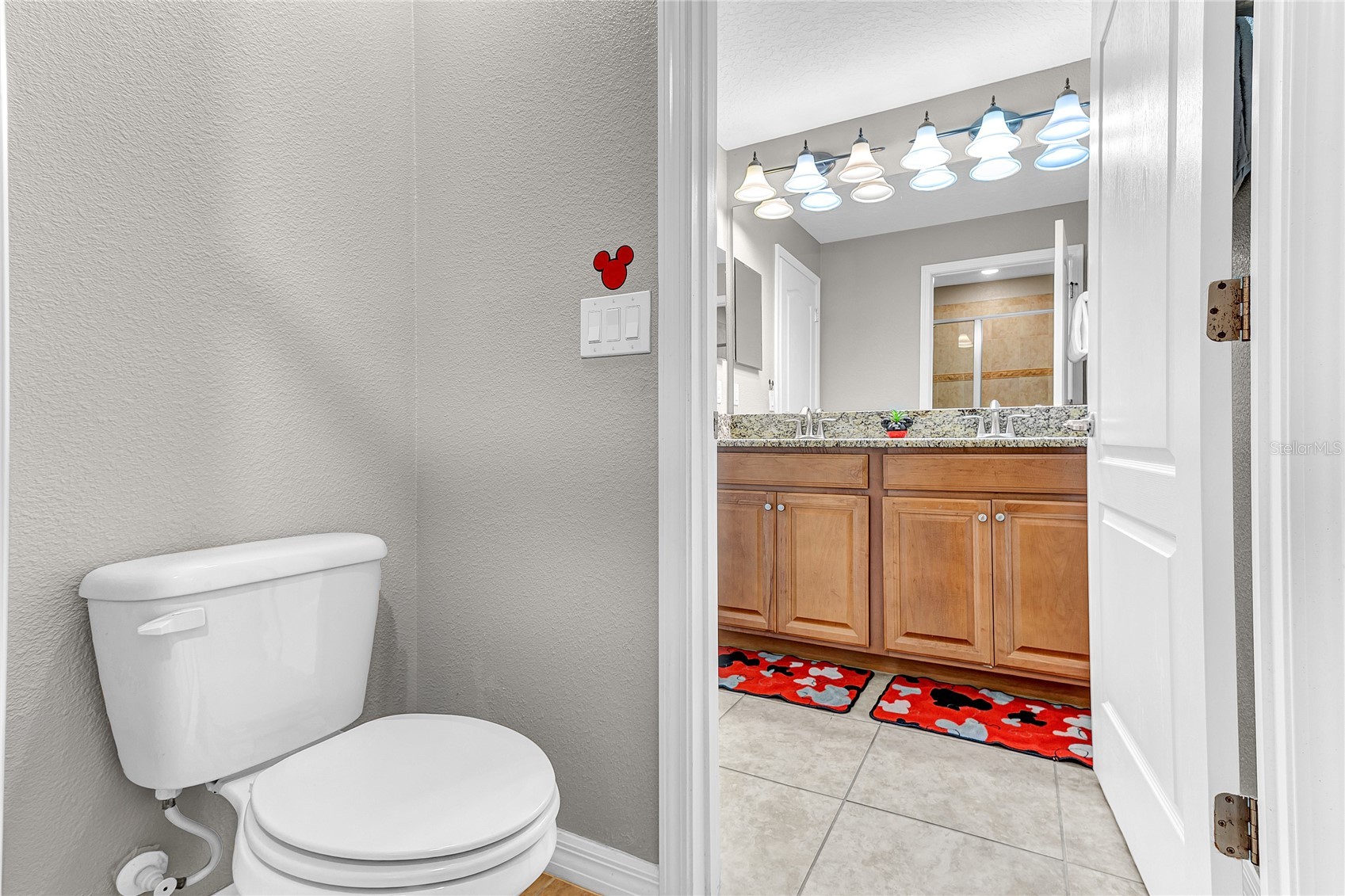 Slide show image of the Orlando Florida Home for Sale 16