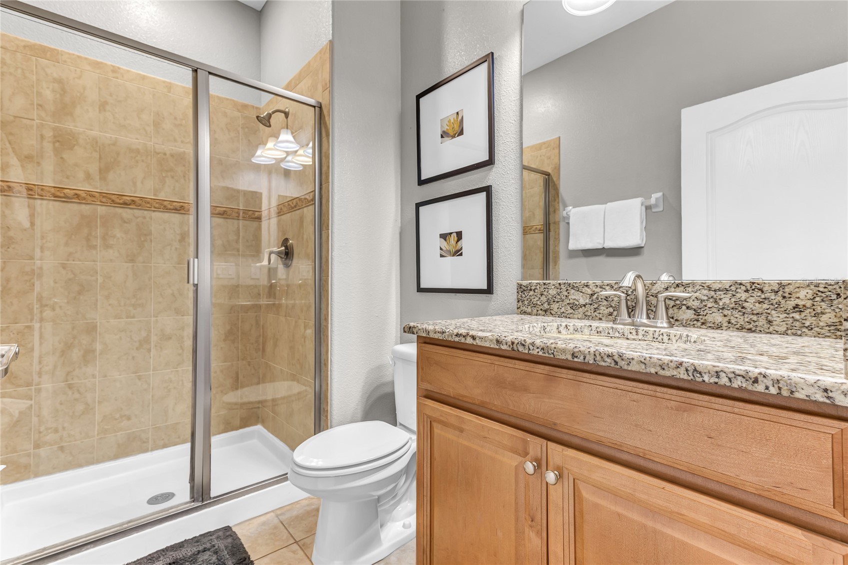 Slide show image of the Orlando Florida Home for Sale 34