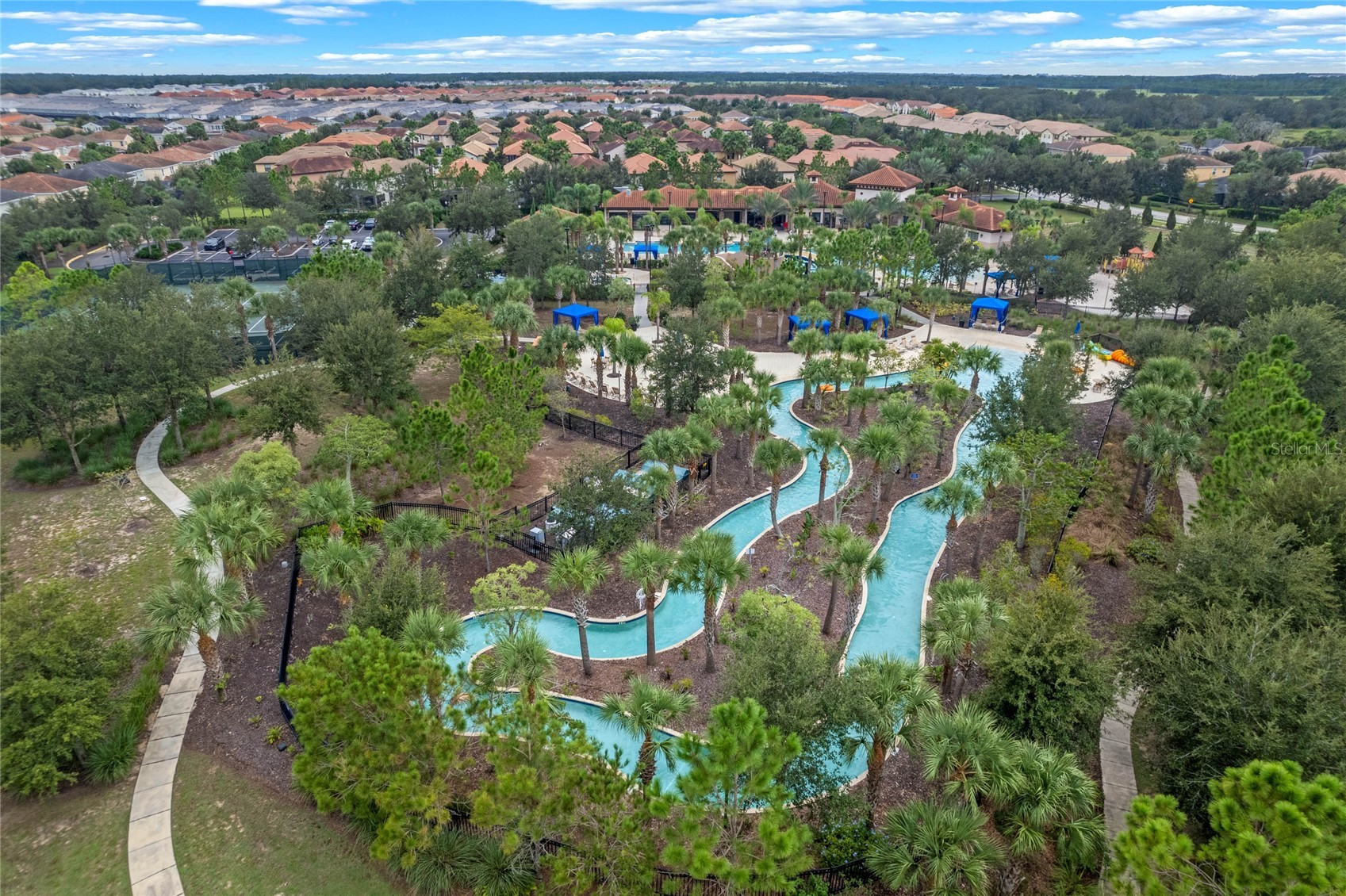 Slide show image of the Orlando Florida Home for Sale 31