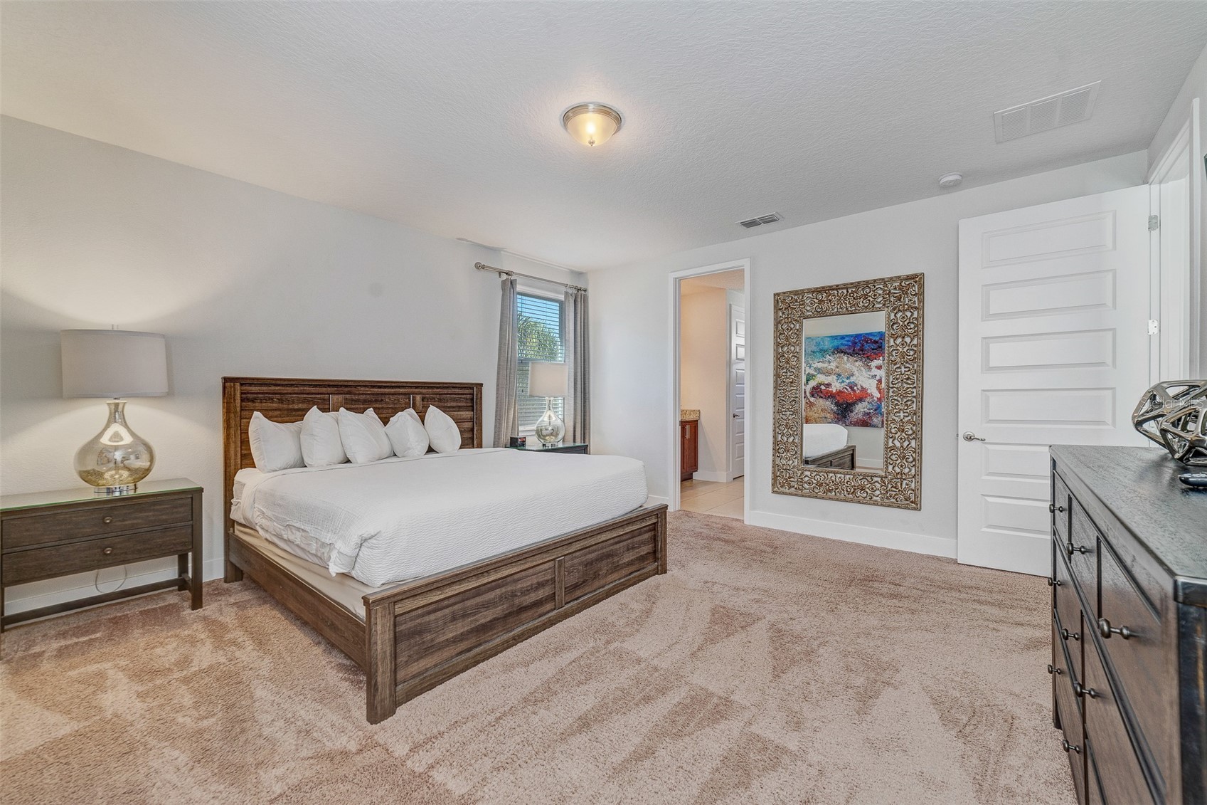 Slide show image of the Orlando Florida Home for Sale 16