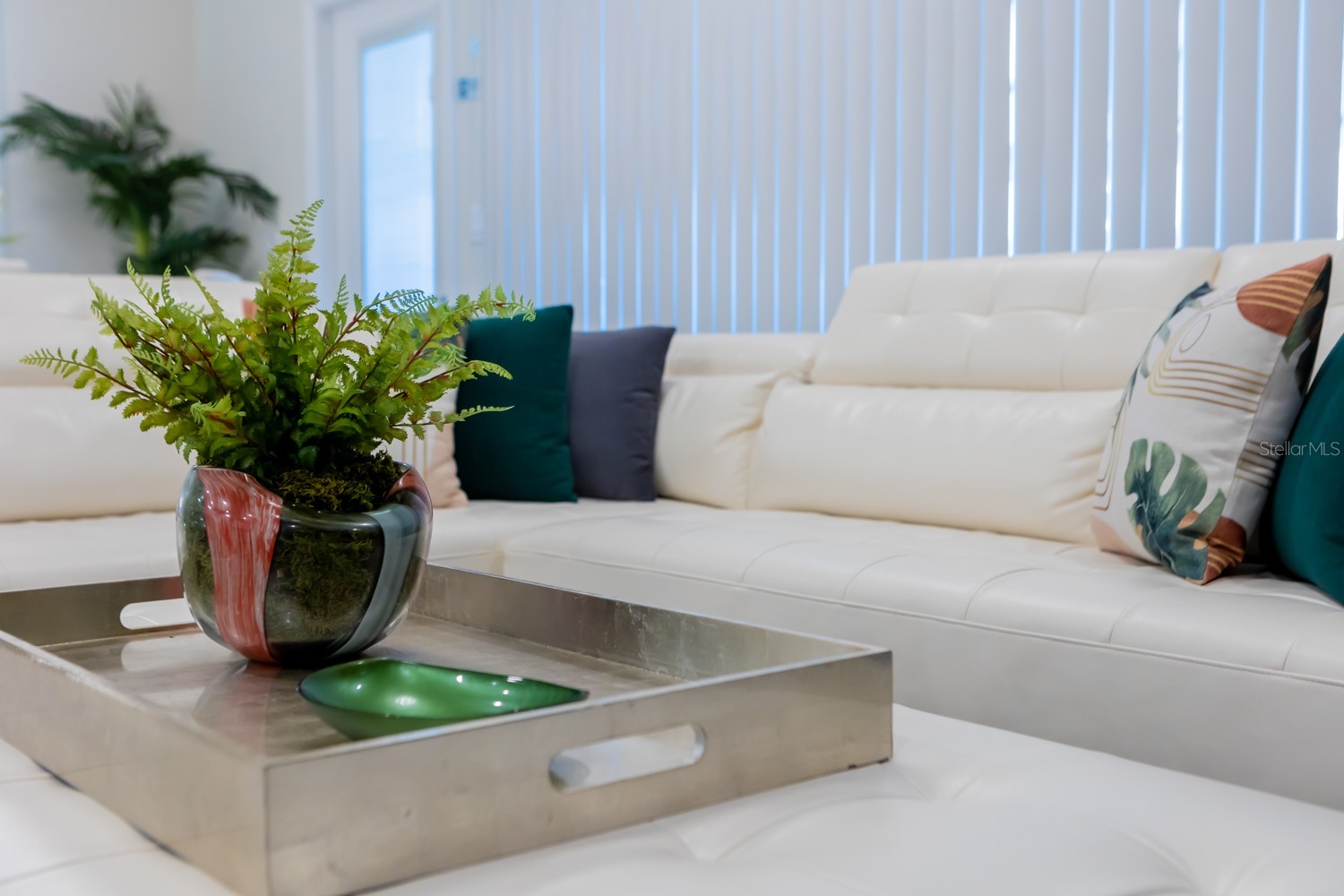 Slide show image of the Orlando Florida Home for Sale 37