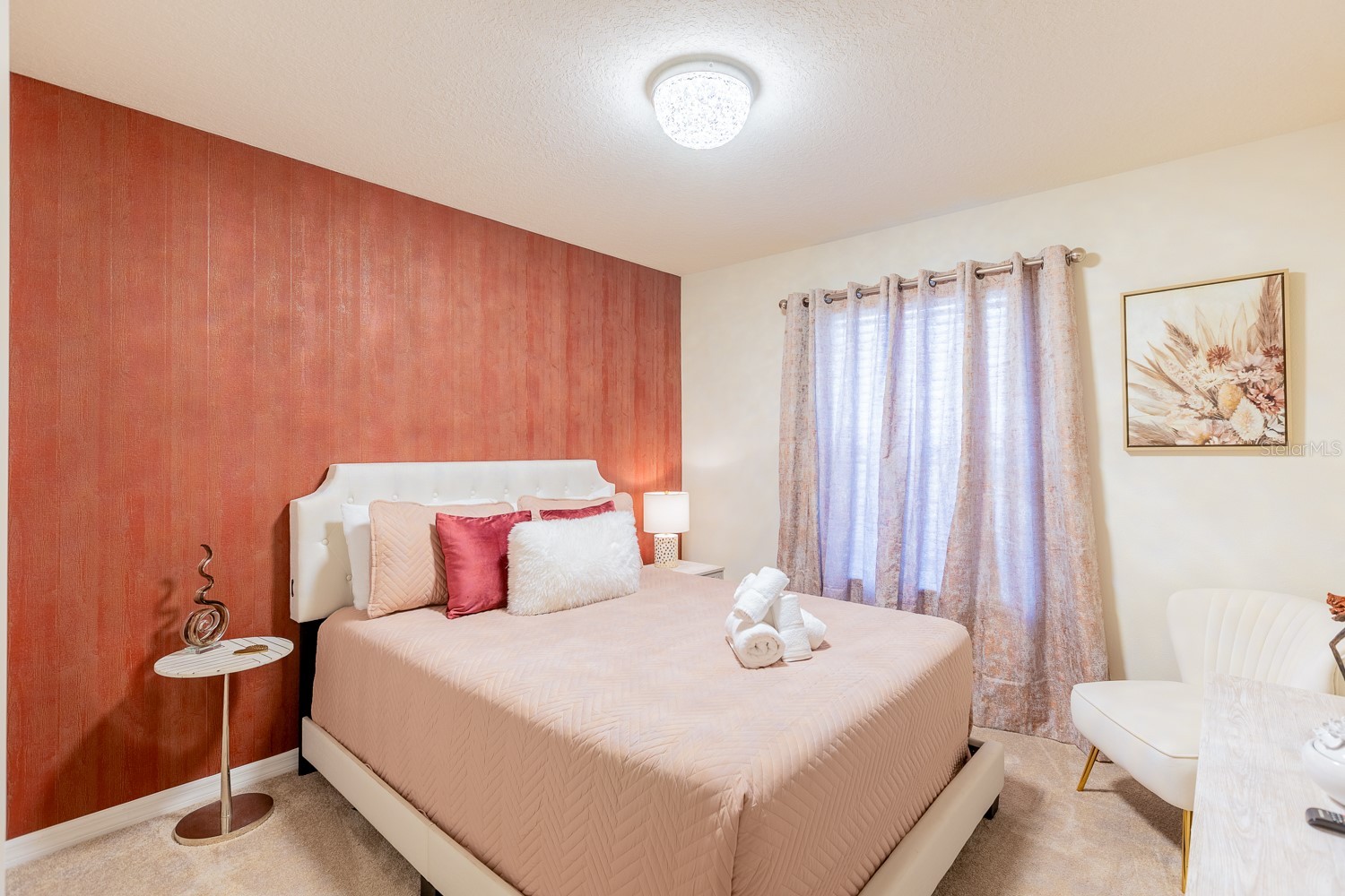 Slide show image of the Orlando Florida Home for Sale 57