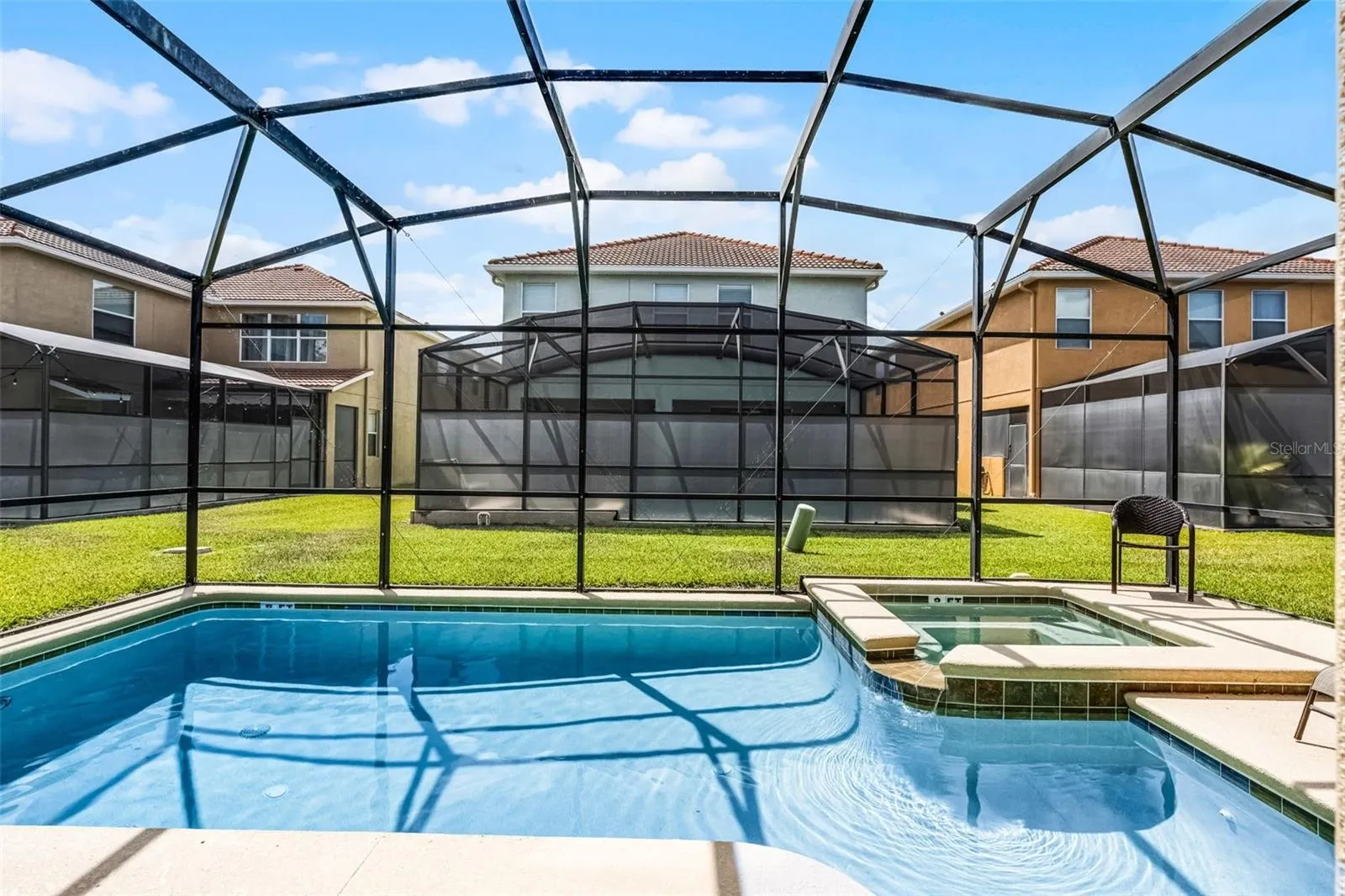 Slide show image of the Orlando Florida Home for Sale 42