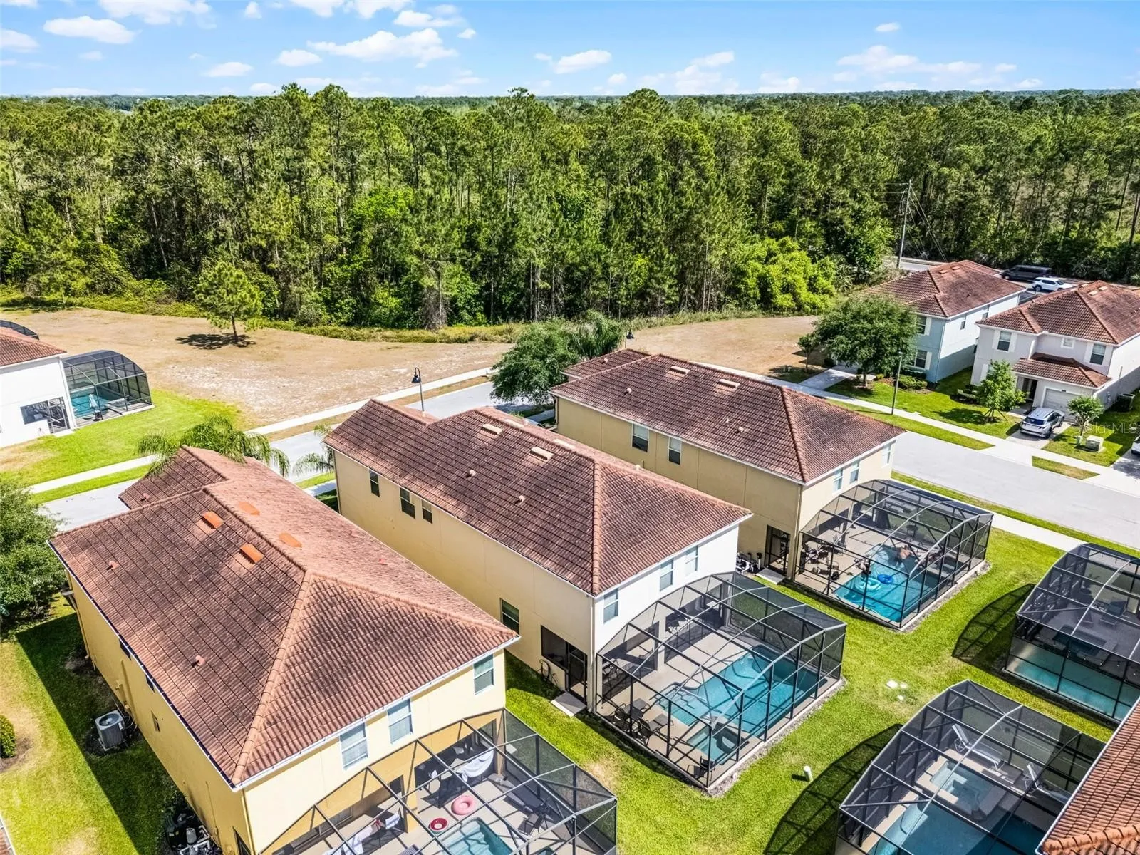 Slide show image of the Orlando Florida Home for Sale 49