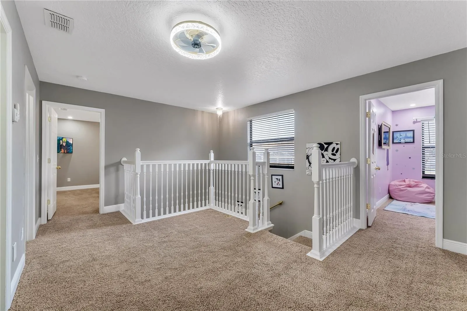 Slide show image of the Orlando Florida Home for Sale 22