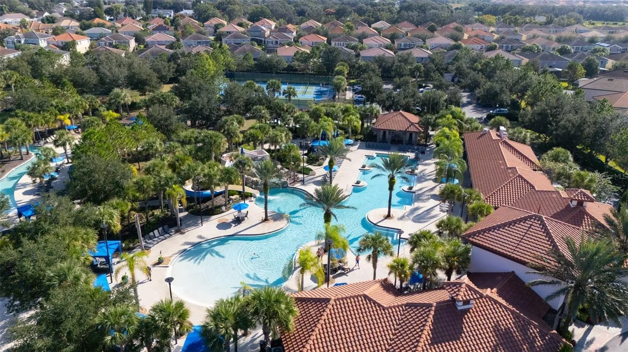 Slide show image of the Orlando Florida Home for Sale 47