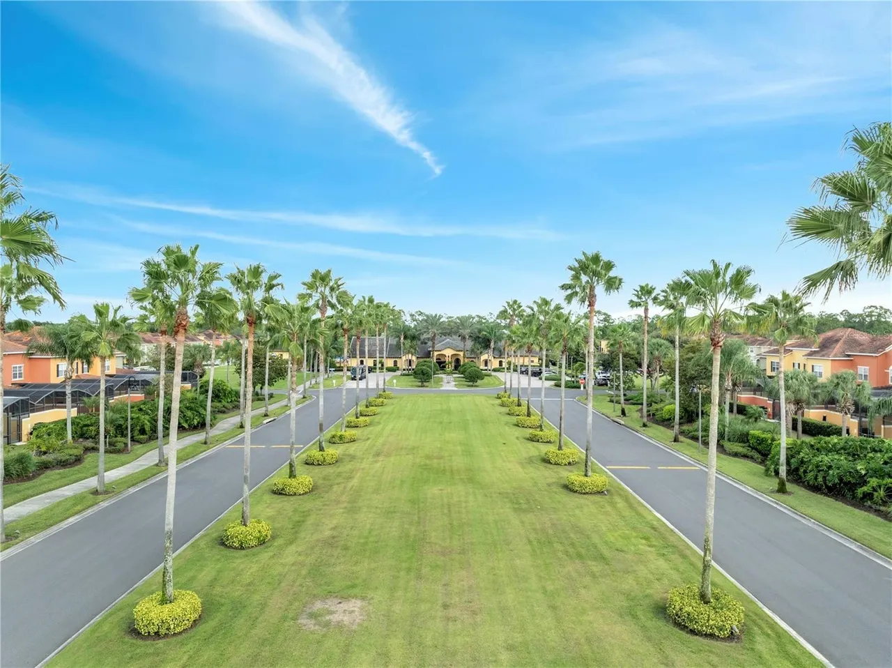 Slide show image of the Orlando Florida Home for Sale 52