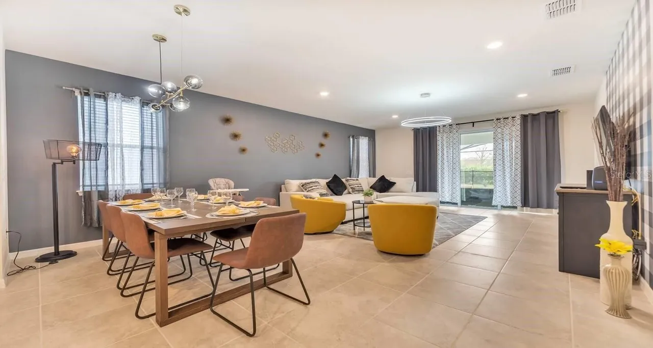 Slide show image of the Orlando Florida Home for Sale 04