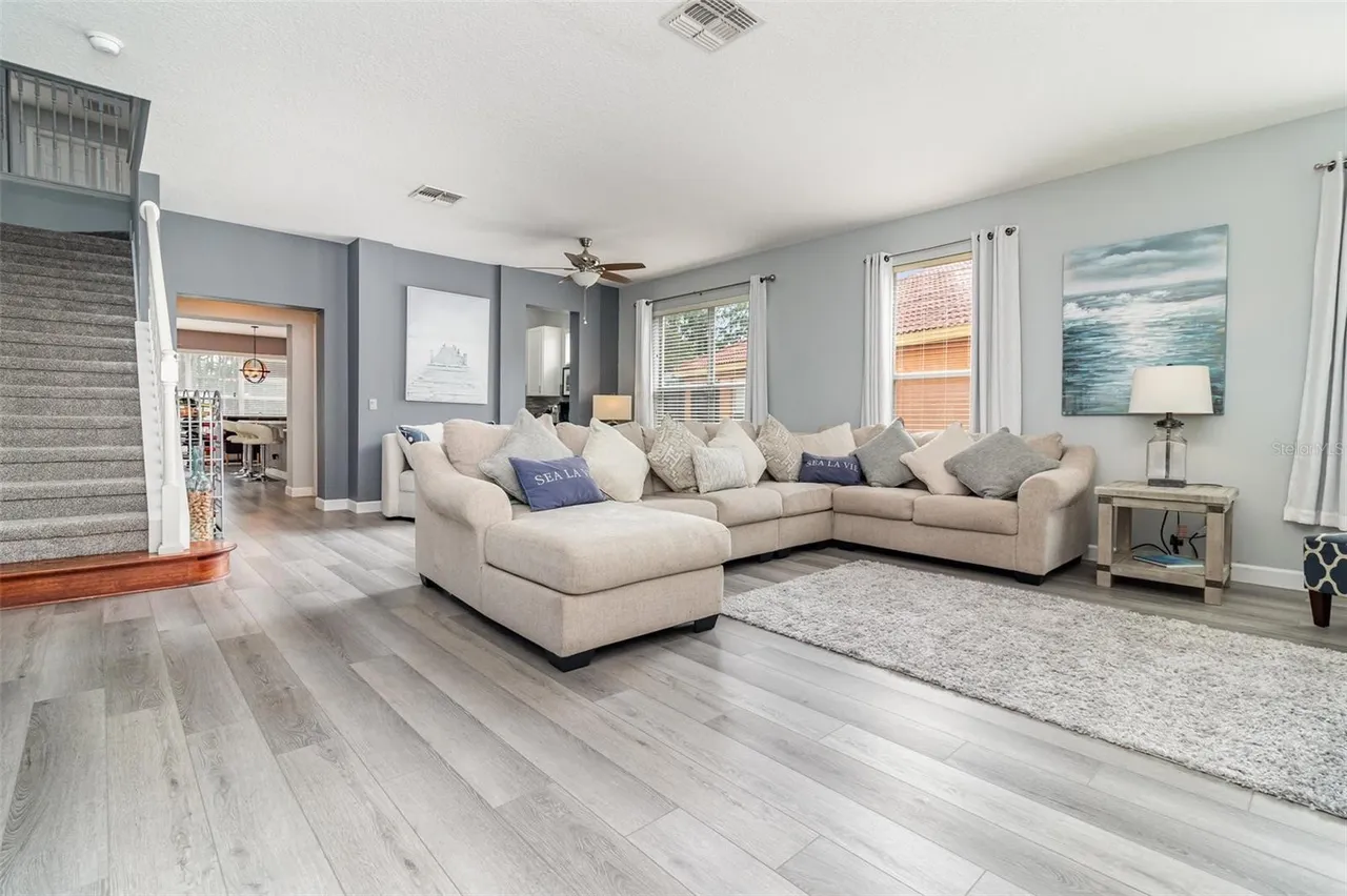 Slide show image of the Orlando Florida Home for Sale 05