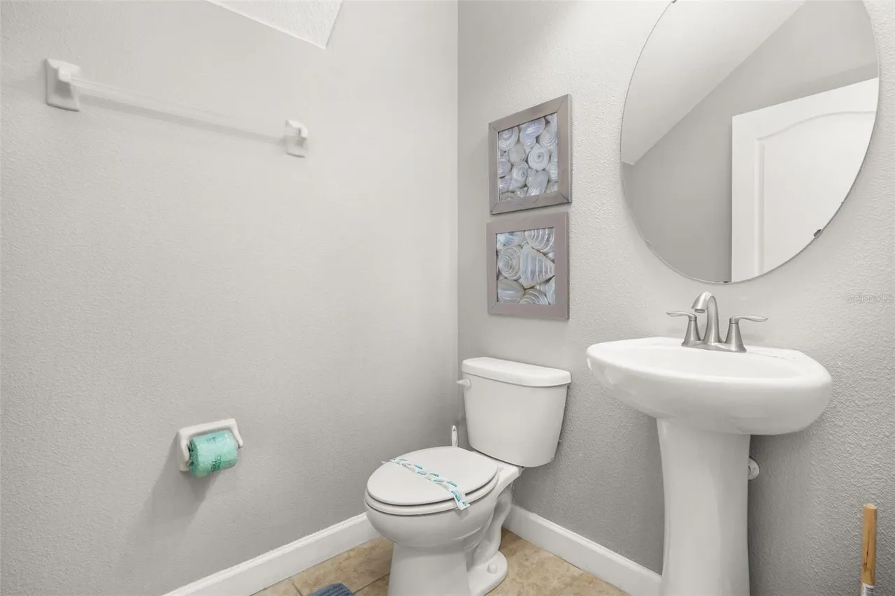 Slide show image of the Orlando Florida Home for Sale 05