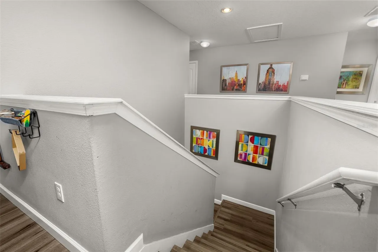 Slide show image of the Orlando Florida Home for Sale 21