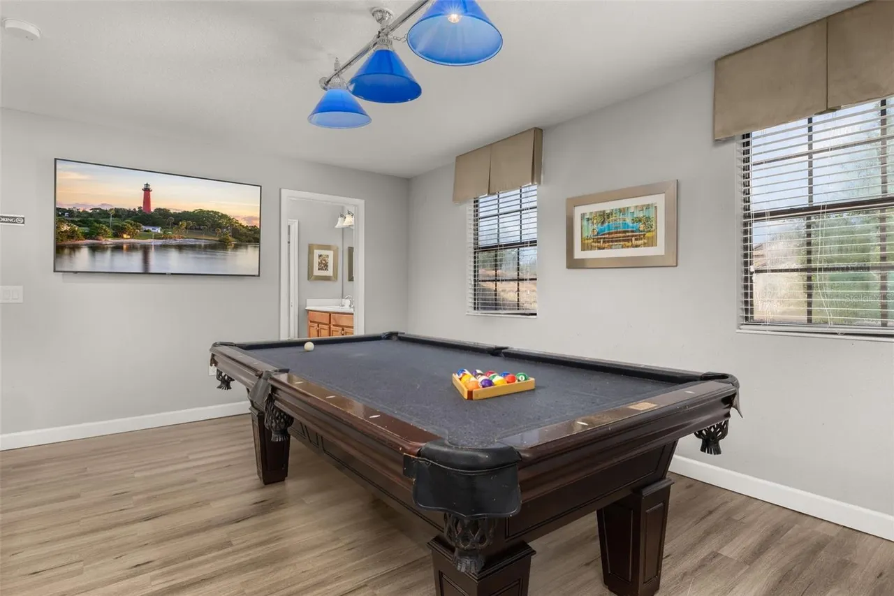 Slide show image of the Orlando Florida Home for Sale 24