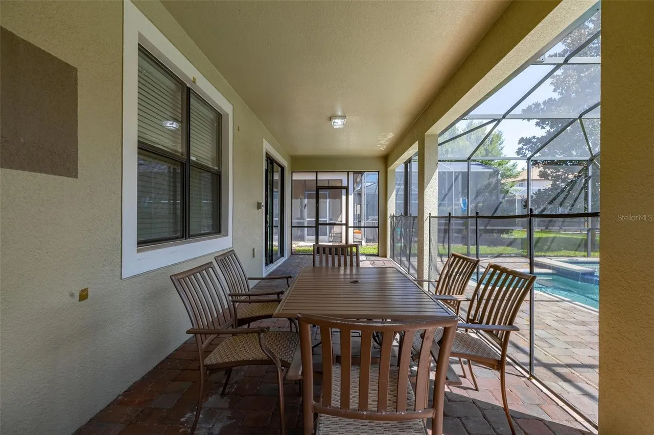 Slide show image of the Orlando Florida Home for Sale 50