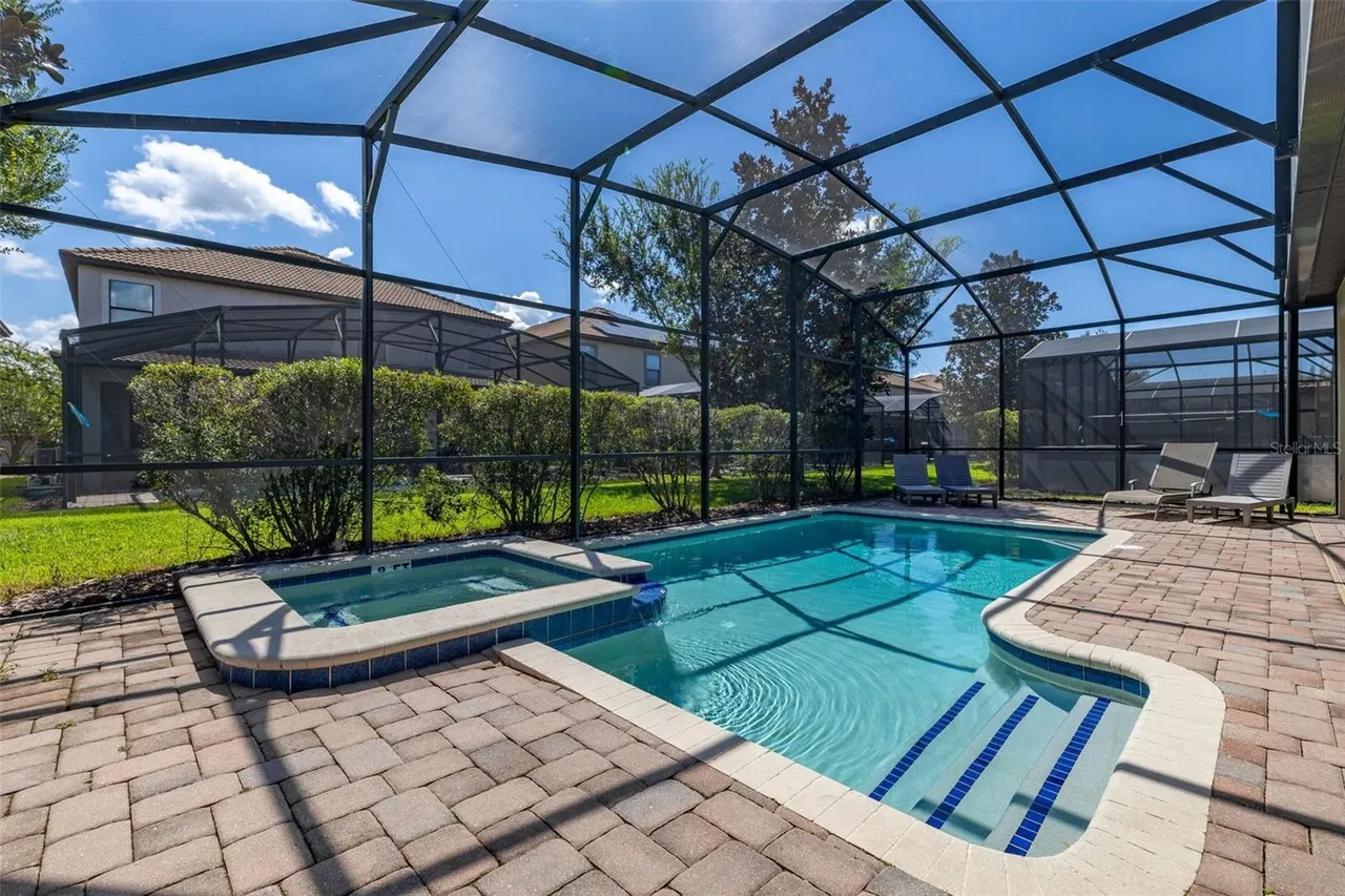 Slide show image of the Orlando Florida Home for Sale 52