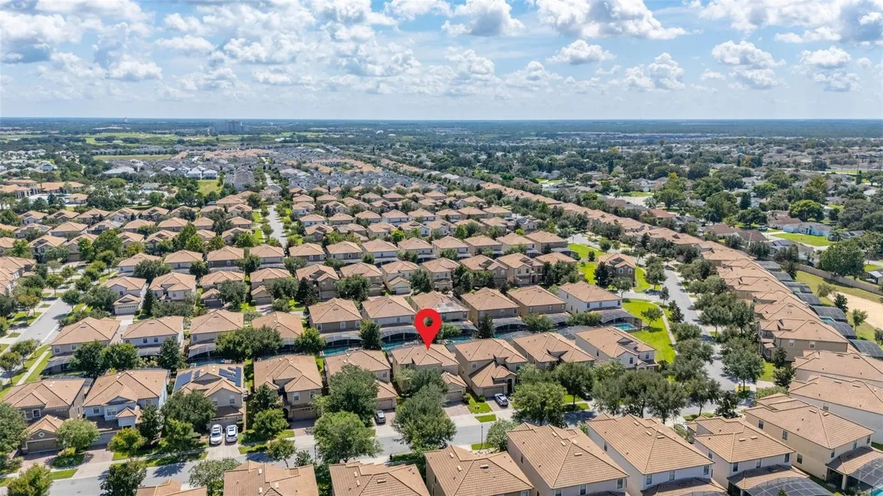 Slide show image of the Orlando Florida Home for Sale 56