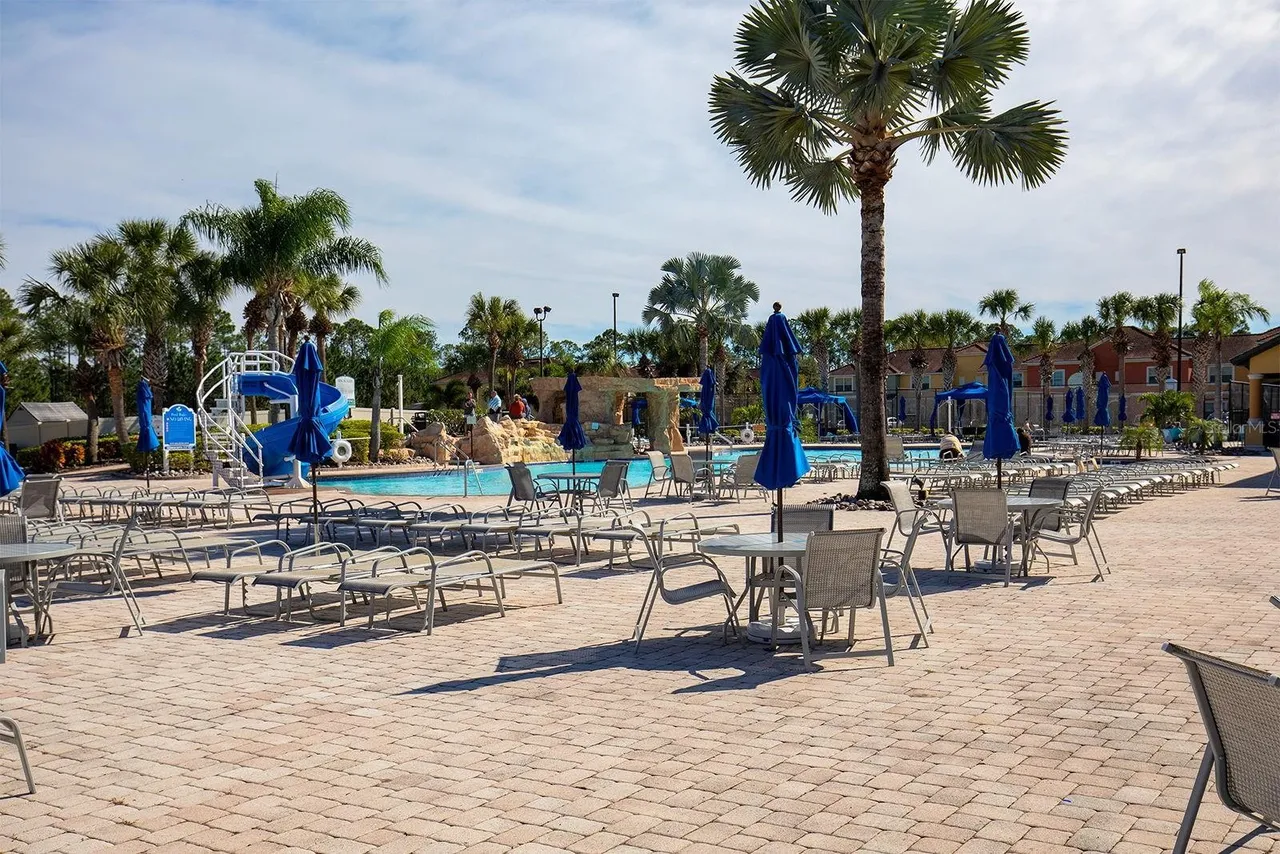 Slide show image of the Orlando Florida Home for Sale 27