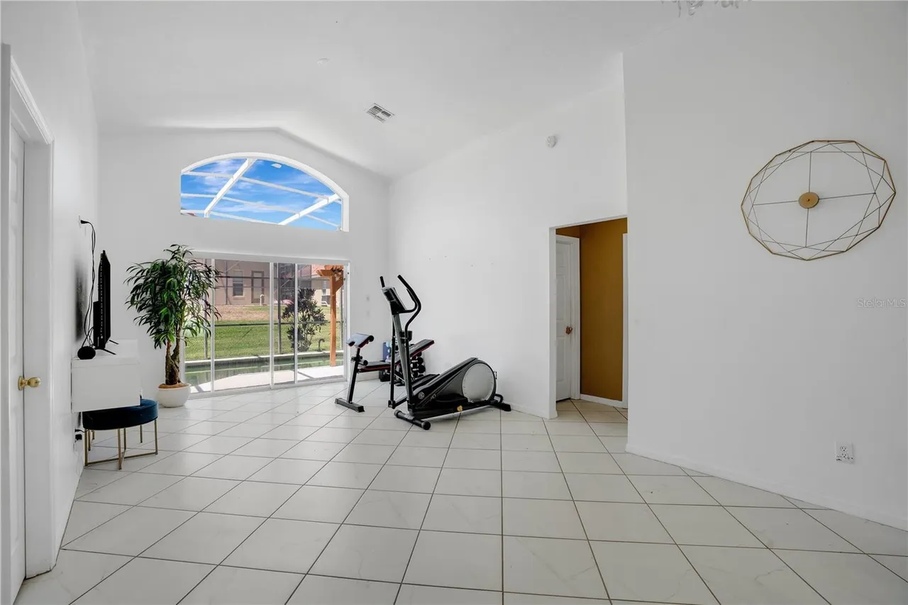 Slide show image of the Orlando Florida Home for Sale 06