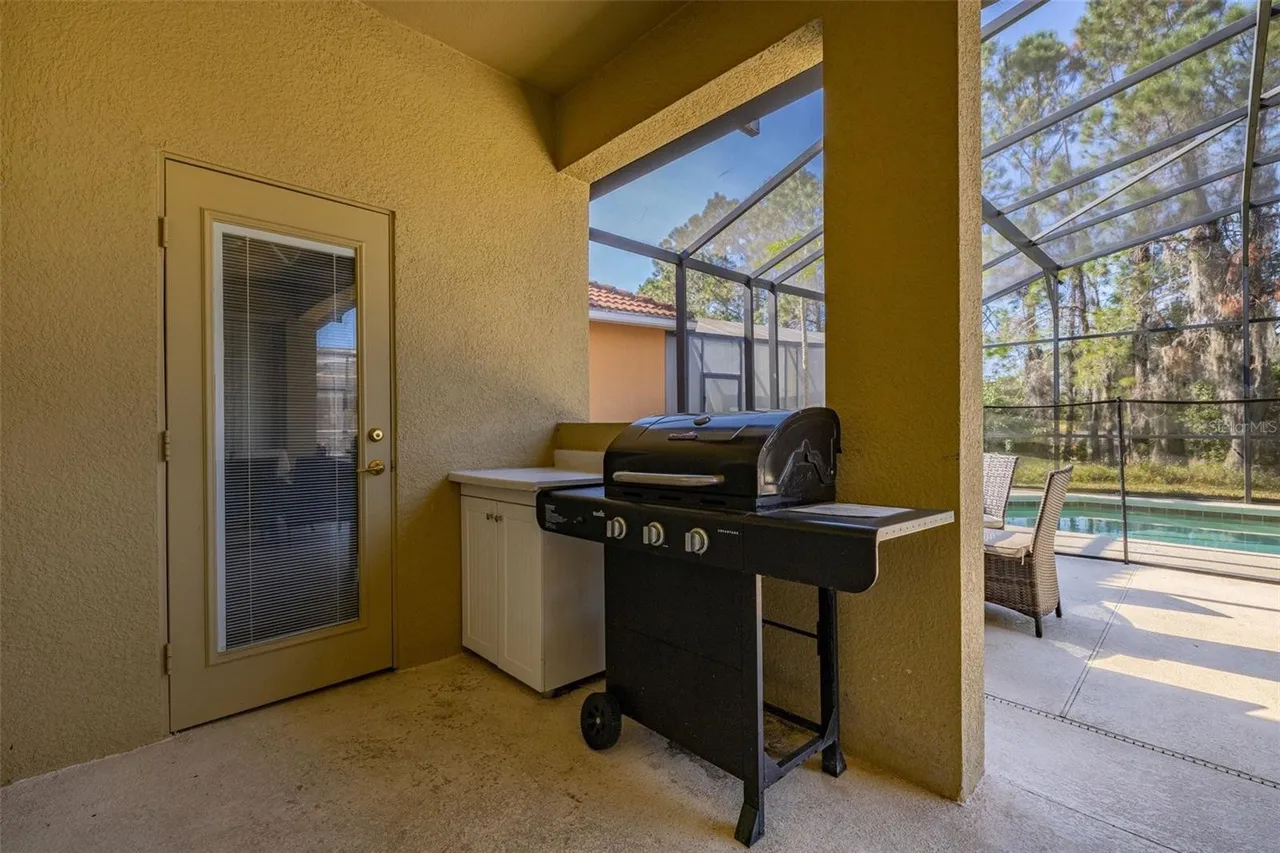 Slide show image of the Orlando Florida Home for Sale 16