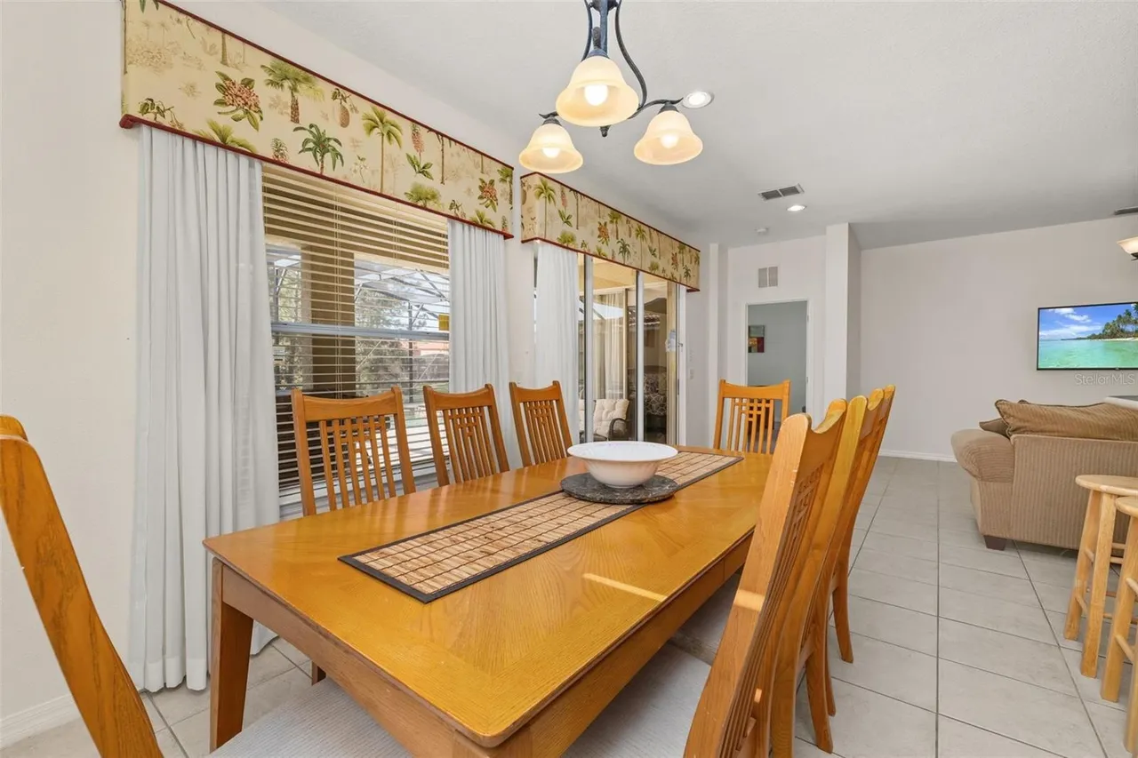 Slide show image of the Orlando Florida Home for Sale 55