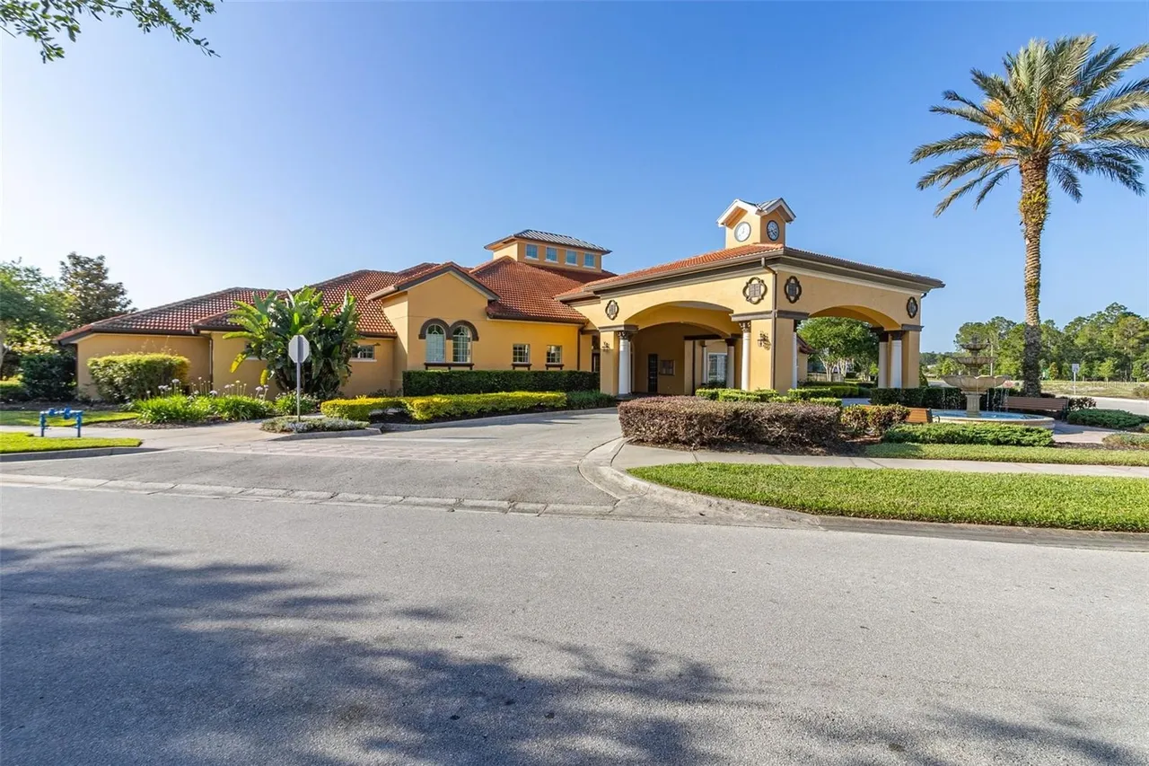 Slide show image of the Orlando Florida Home for Sale 81