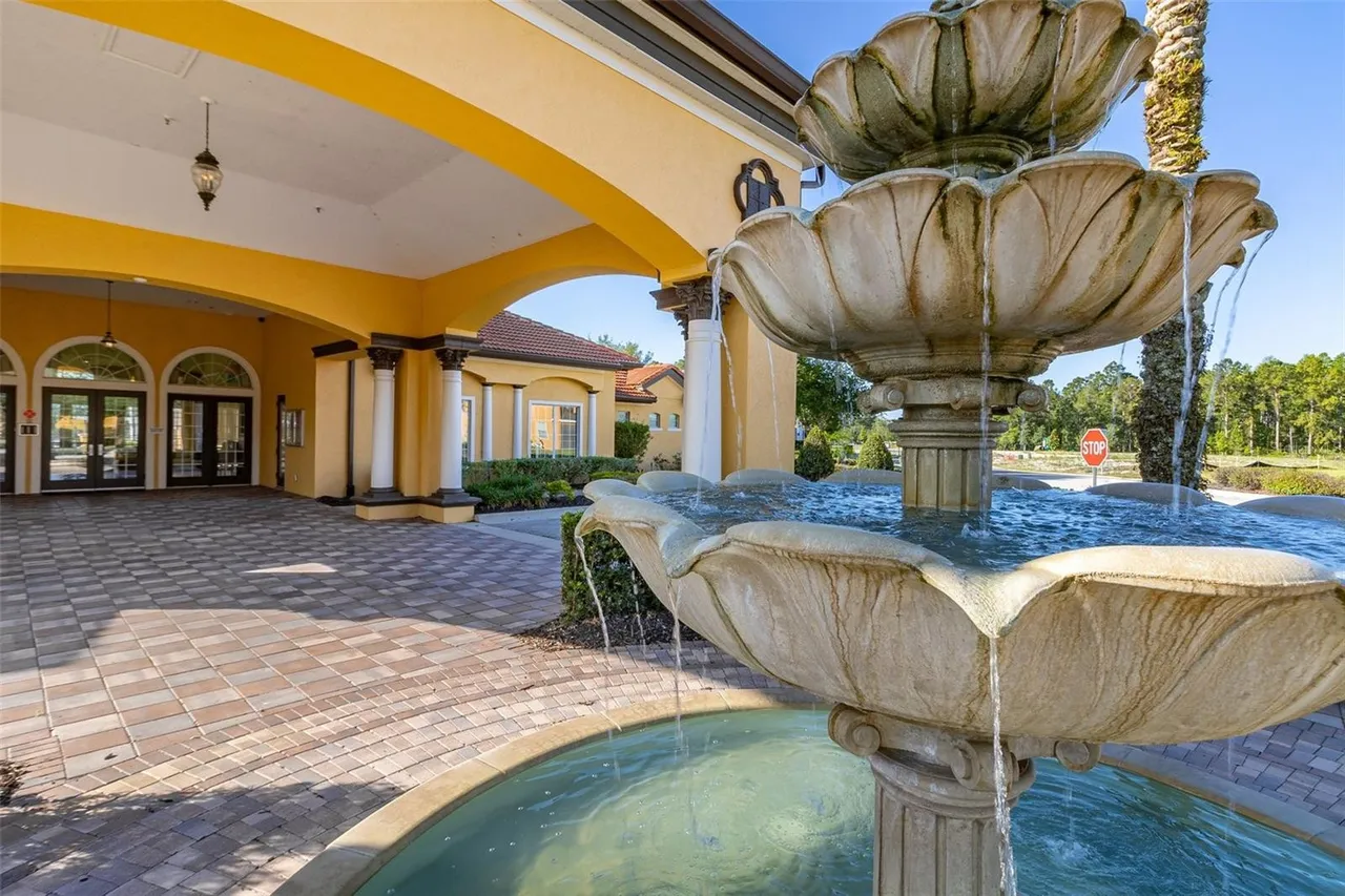 Slide show image of the Orlando Florida Home for Sale 82