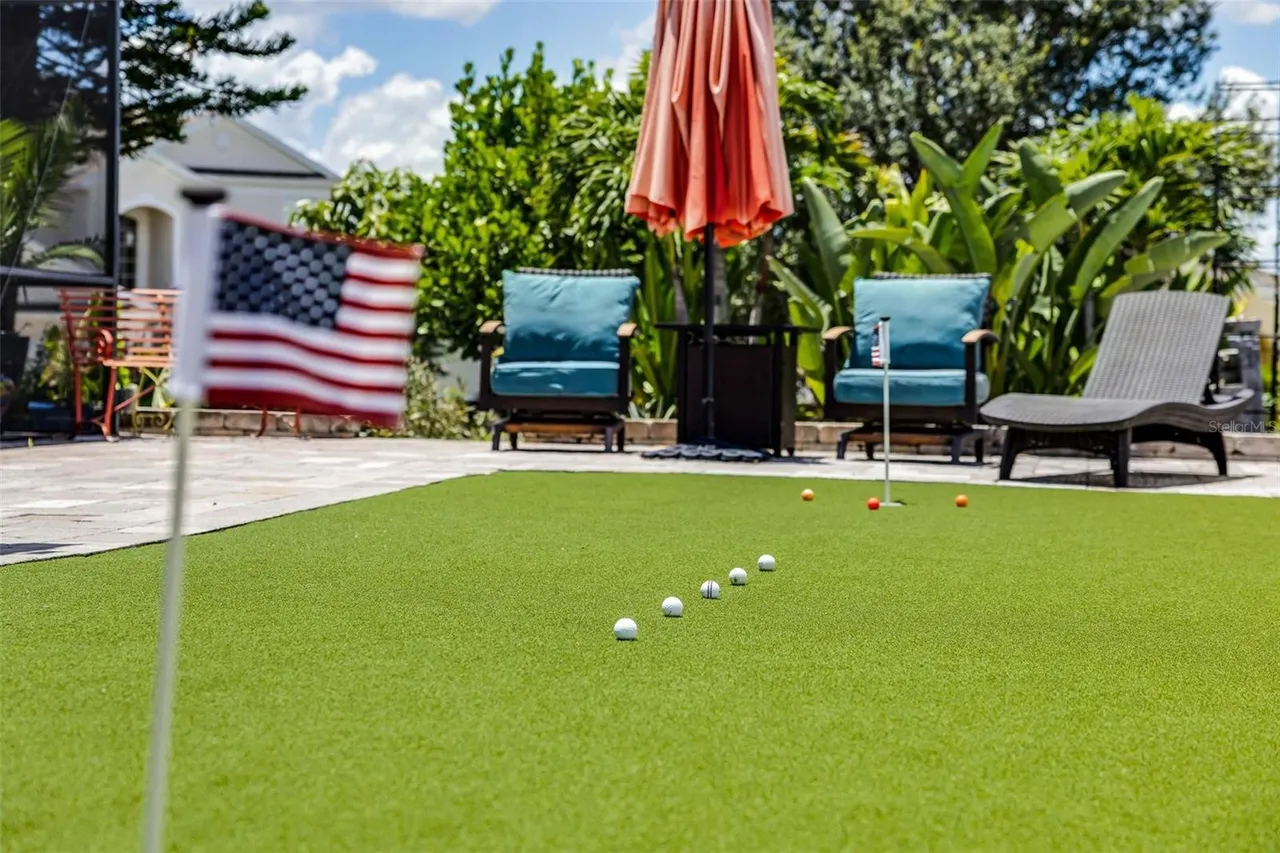 Slide show image of the Orlando Florida Home for Sale 49