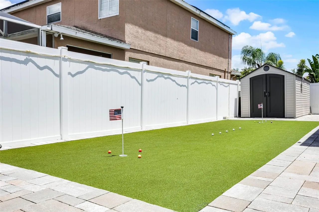 Slide show image of the Orlando Florida Home for Sale 50