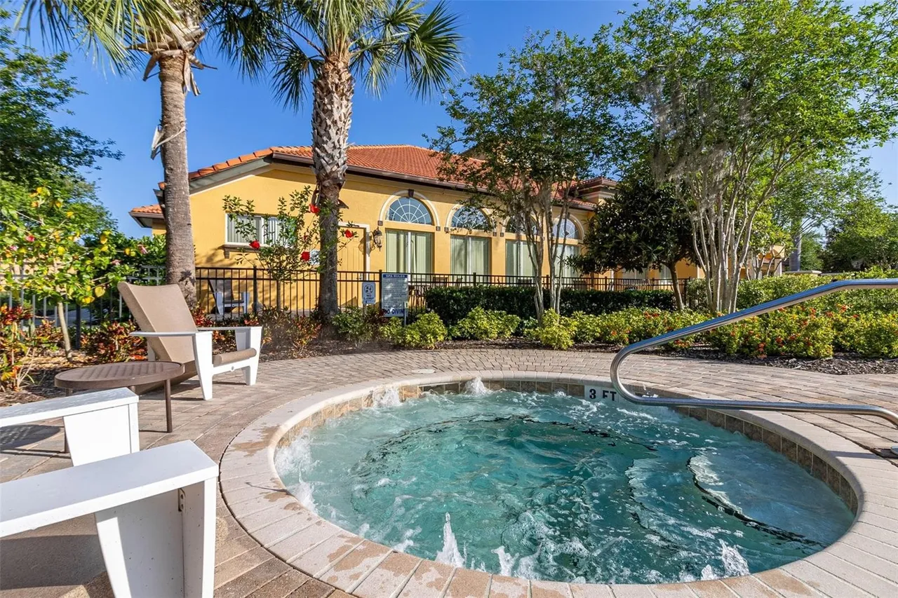 Slide show image of the Orlando Florida Home for Sale 70