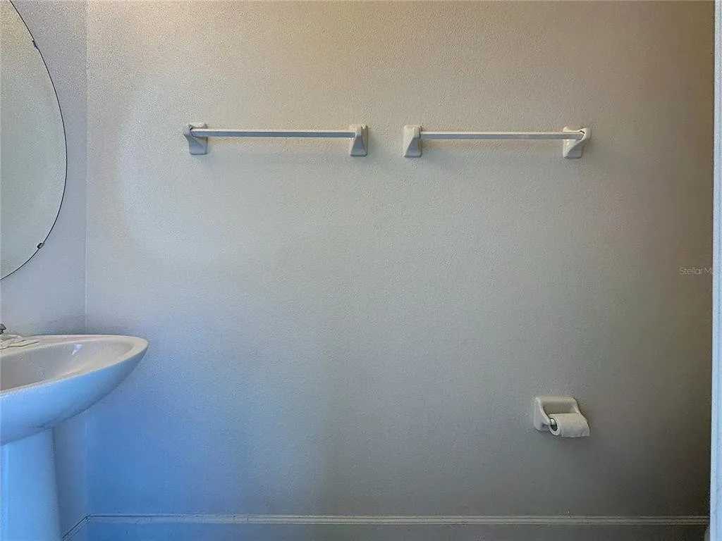 Slide show image of the Orlando Florida Home for Sale 56