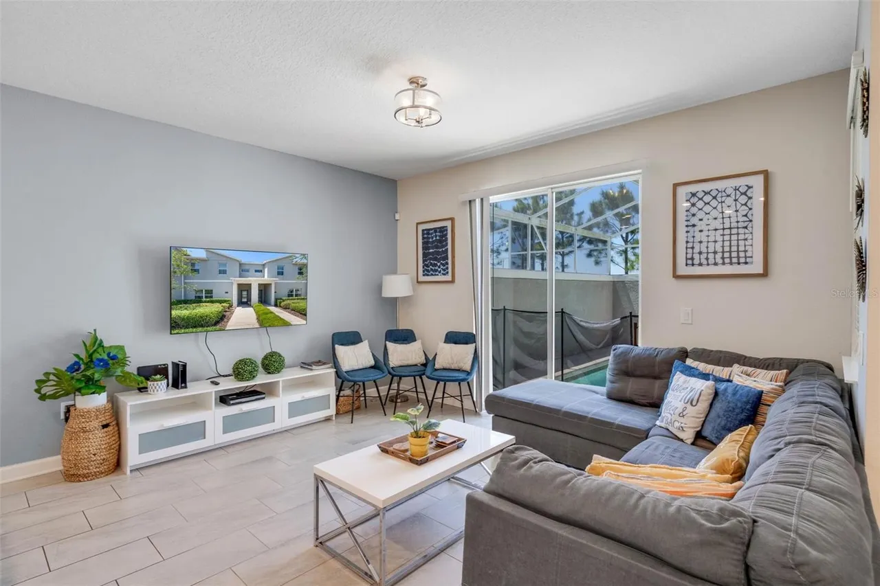 Slide show image of the Orlando Florida Home for Sale 14