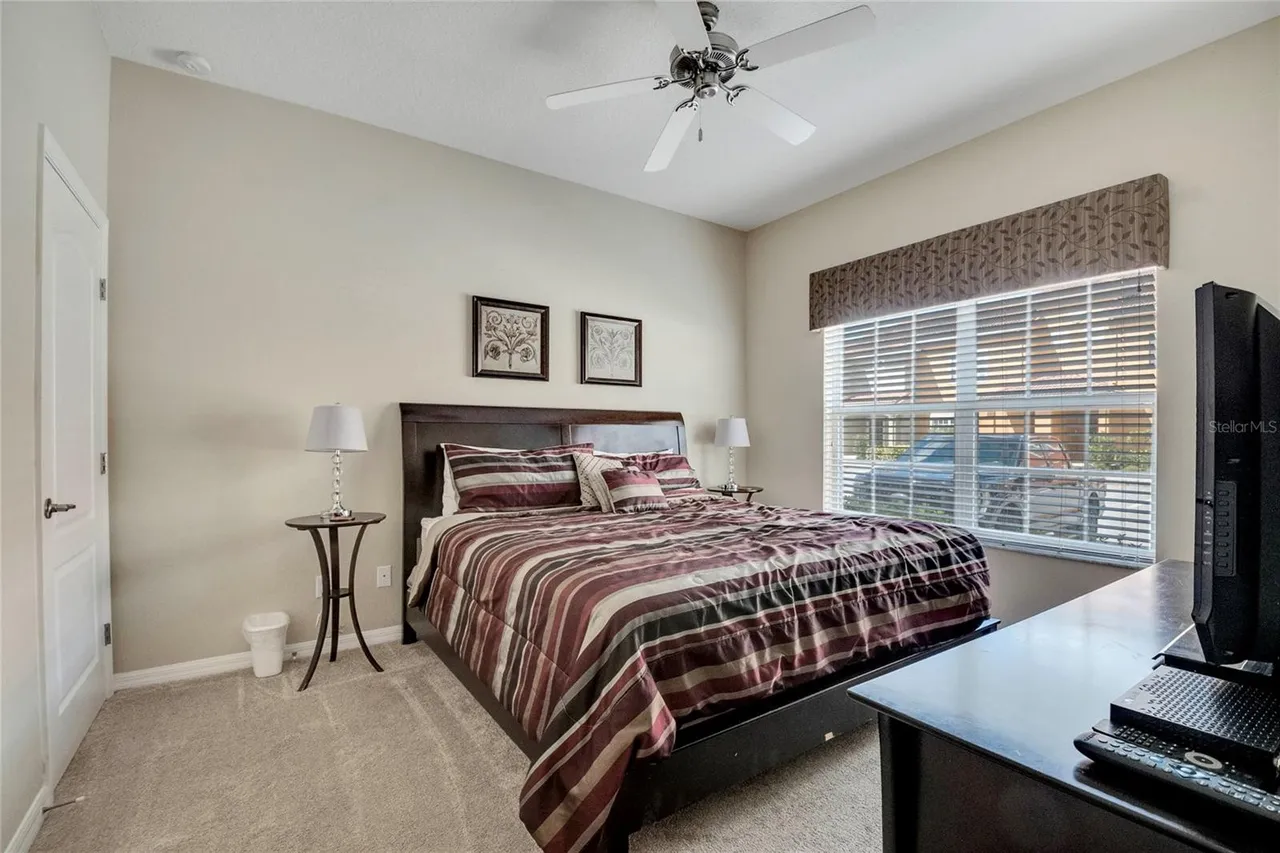 Slide show image of the Orlando Florida Home for Sale 10