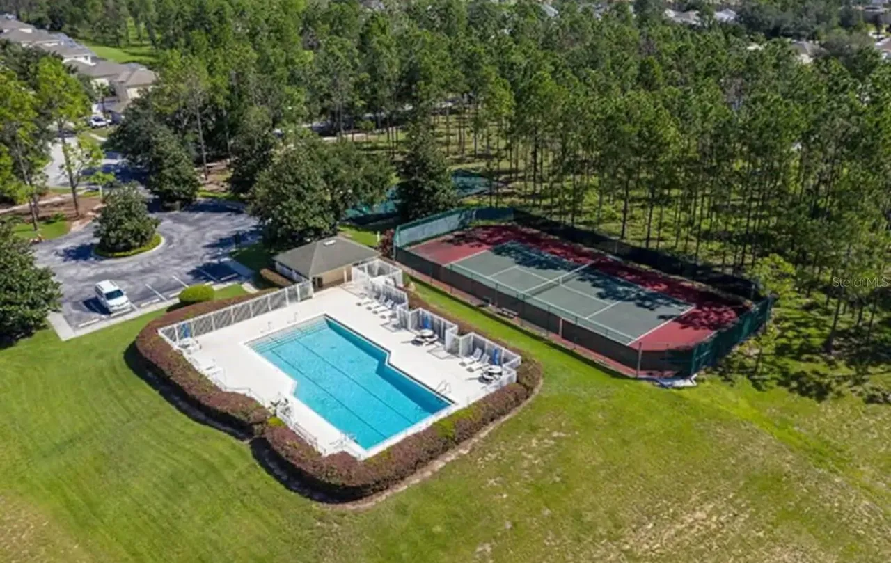 Slide show image of the Orlando Florida Home for Sale 26