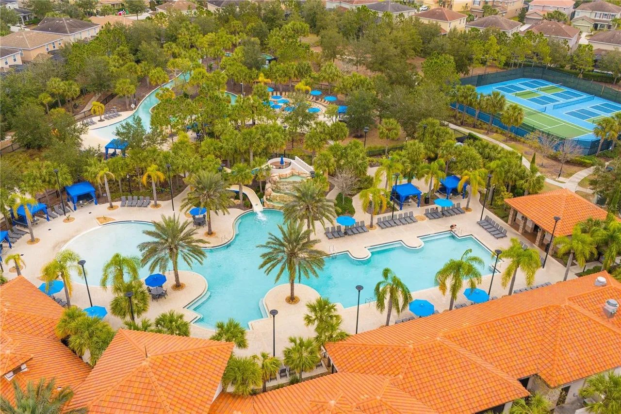 Slide show image of the Orlando Florida Home for Sale 45