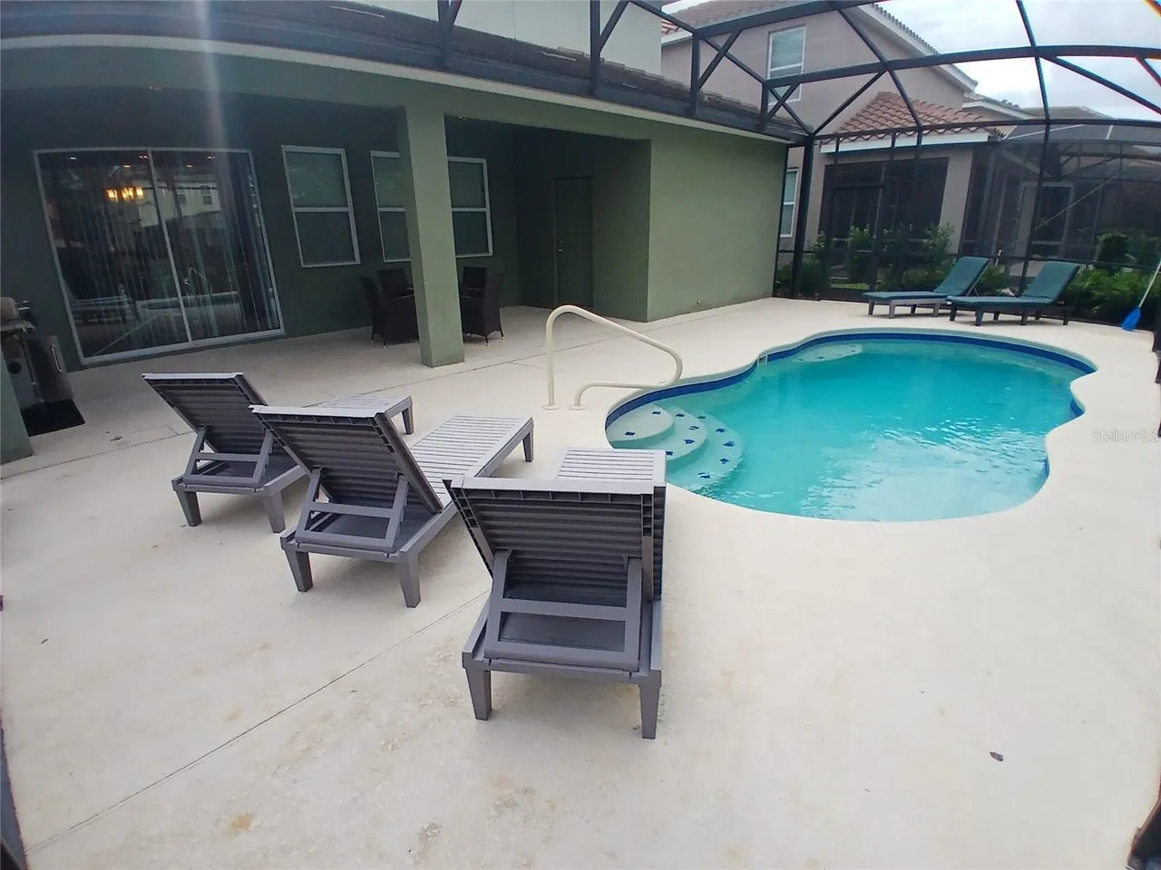 Slide show image of the Orlando Florida Home for Sale 20